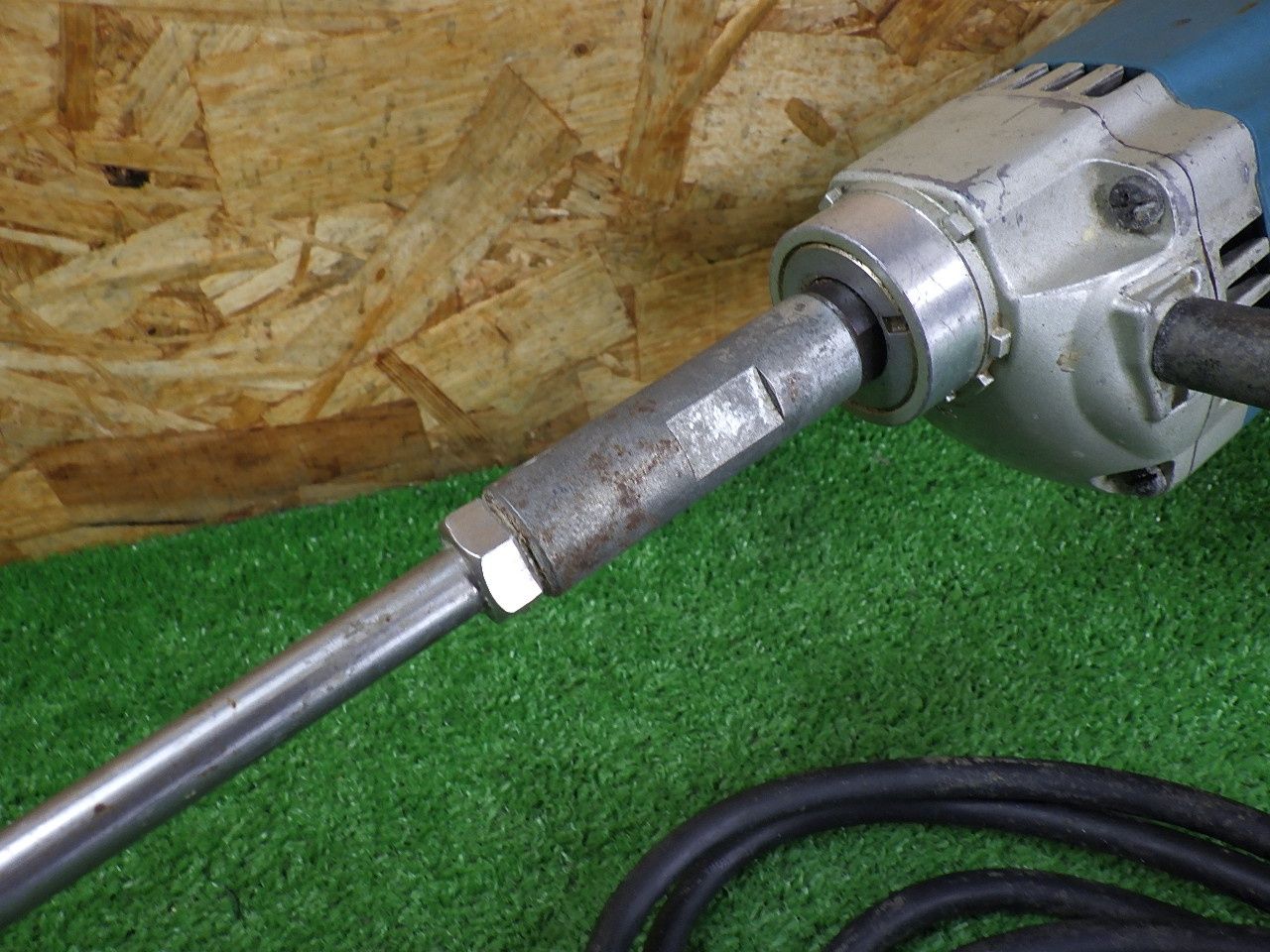 低粘度材に マキタ カクハン機 羽根径165mm UT1305 コード式 電動工具 