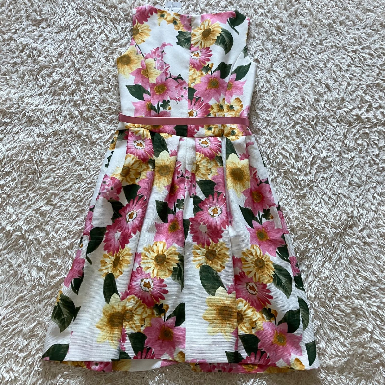 エムズグレイシー花柄ピンクひざ丈ワンピース新品 M'S GRACY エムズグレイシー 未使用品 花柄ワンピース ひざ丈 ピンク L