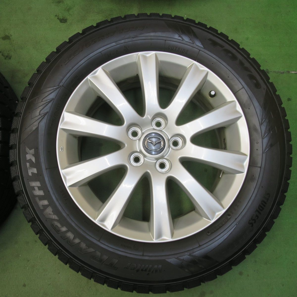 バリ溝！キレイ！9分☆マツダ MPV 純正 225/65R17 スタッドレス 