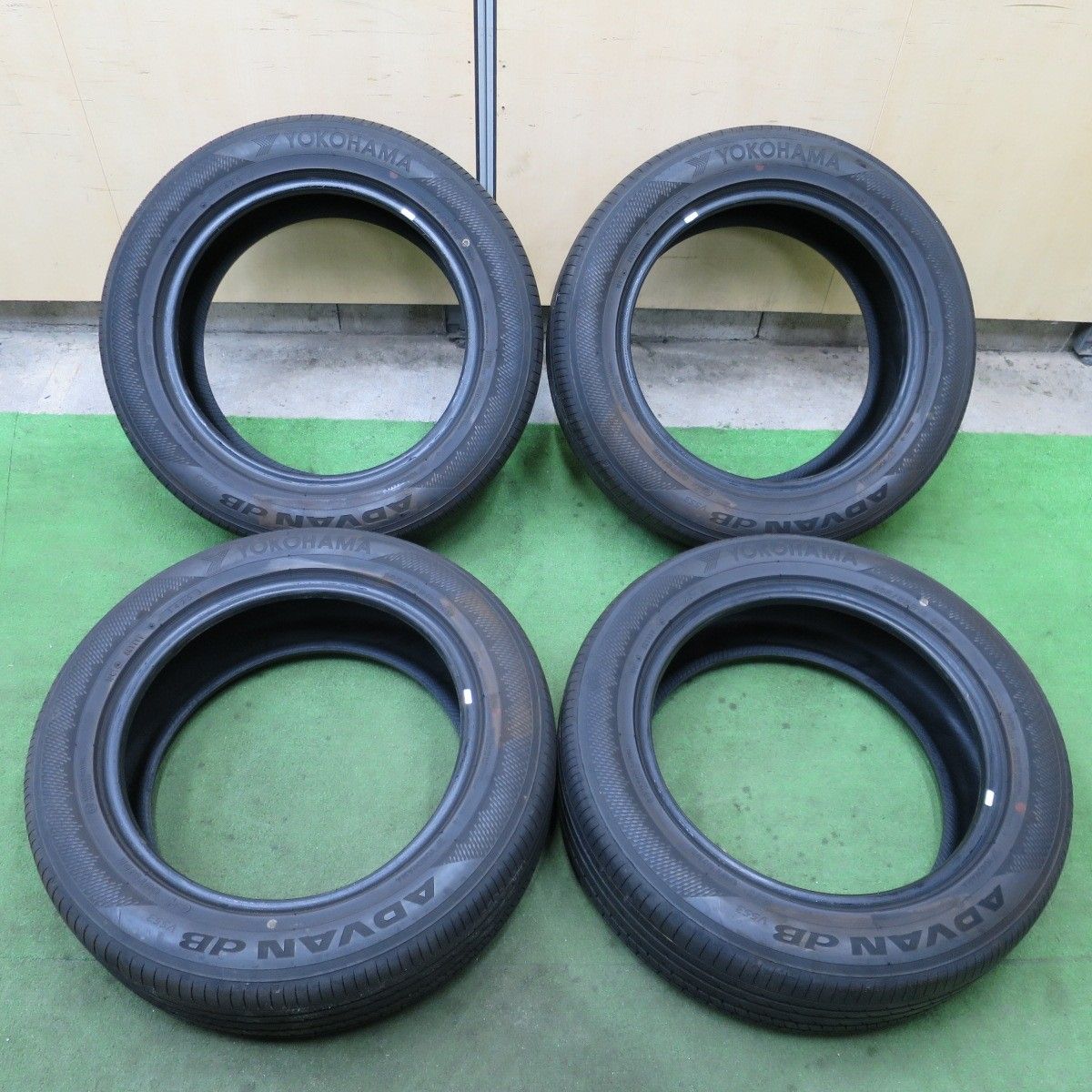 新車外し！25年☆205/55R16 ヨコハマ アドバン dB V553 タイヤ 16 