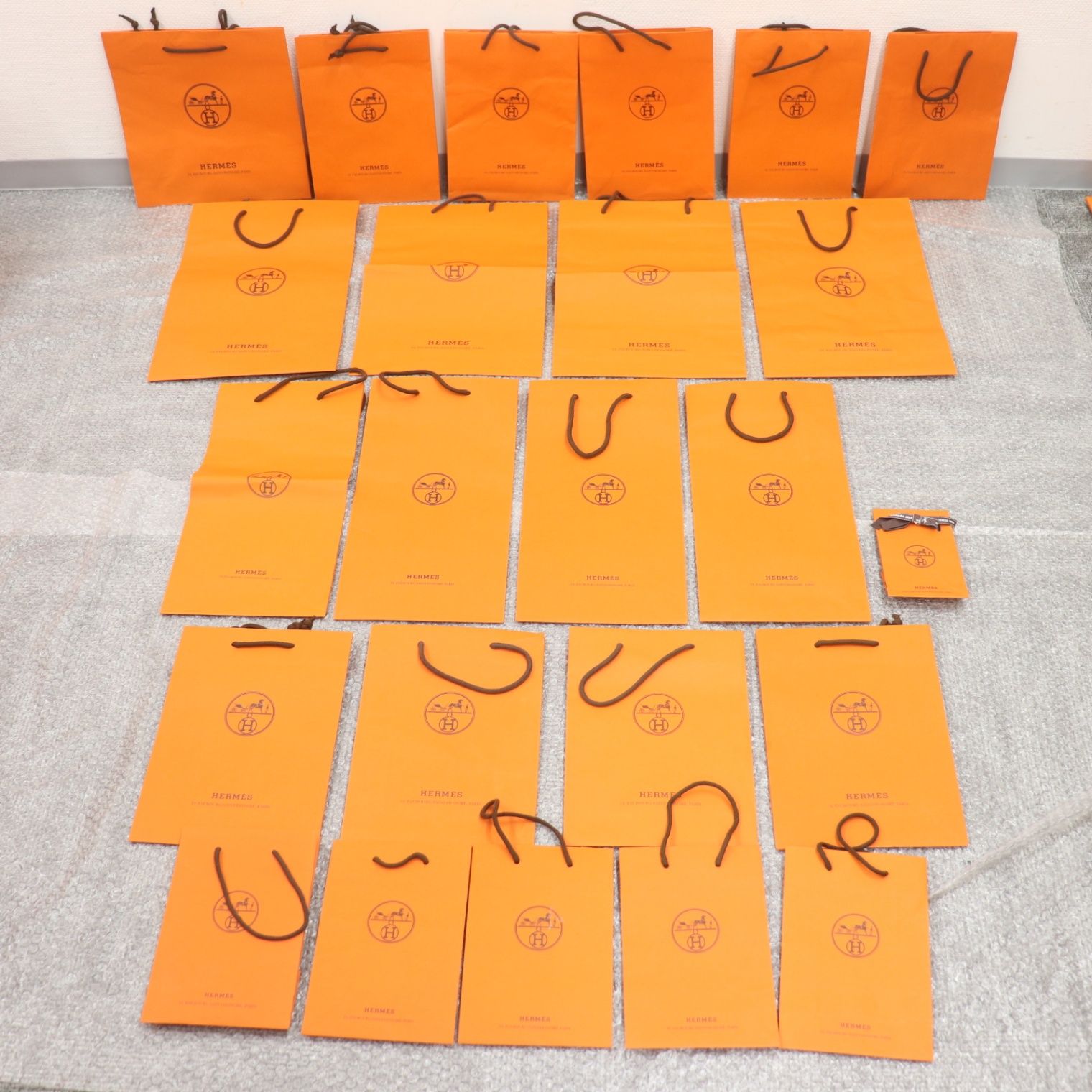 ITGFLF2N1SSU HERMES エルメス BOX ショッパー 純正 紙袋 オレンジ