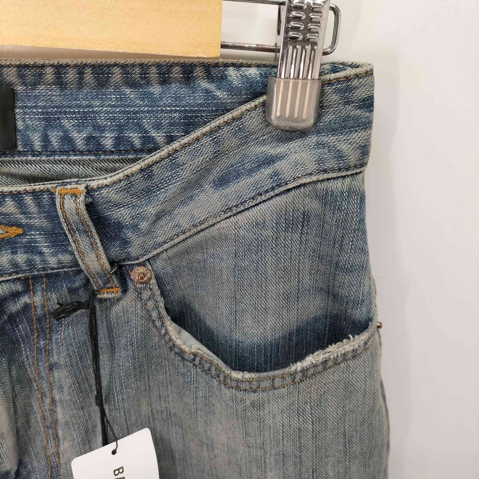 バレンシアガ BALENCIAGA バギーデニム メンズ JPN：XS - メルカリ