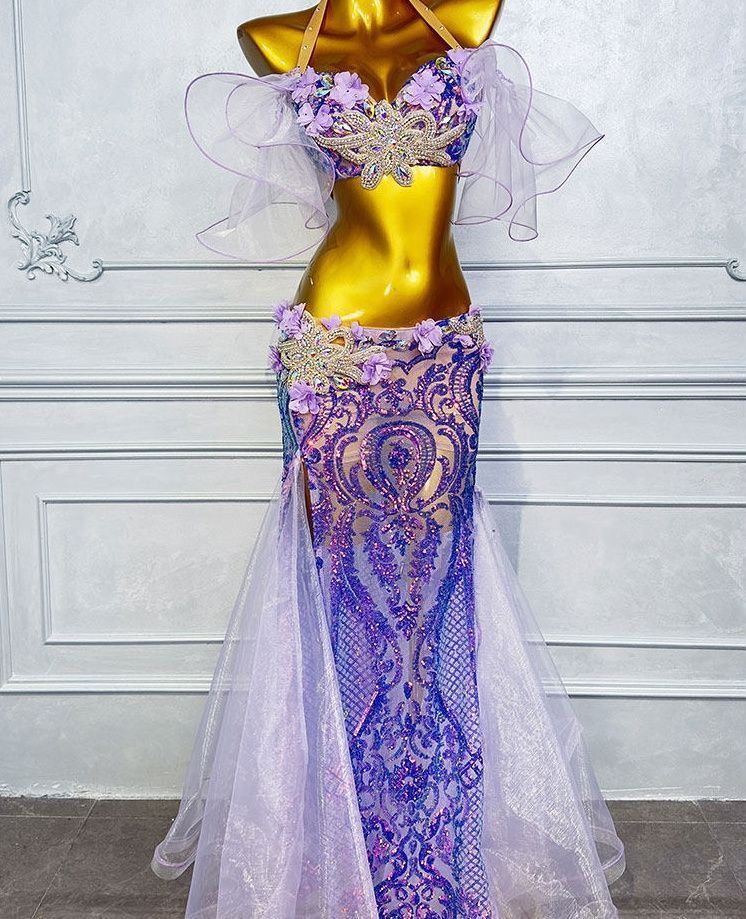 新品 未使用 手作り ベリーダンス衣装 レディース オリエンタルダンス コスチューム スパンコール刺繍 シフォンフリル袖 ビジュー装飾ブラ ロングスカートセット ステージ衣装 舞台衣装 演出服 発表会衣装 ショーダンス ラテンダンス パフォーマンス衣装