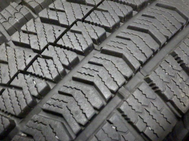 【SR864】送料無料●2022年製造 約7.5~8部山●BS BLIZZAK VRX2●185/65R15●4本 26101804 SR864】送料無料○2022年製造 約7.5~8部山○BS BLIZZAK VRX2○185