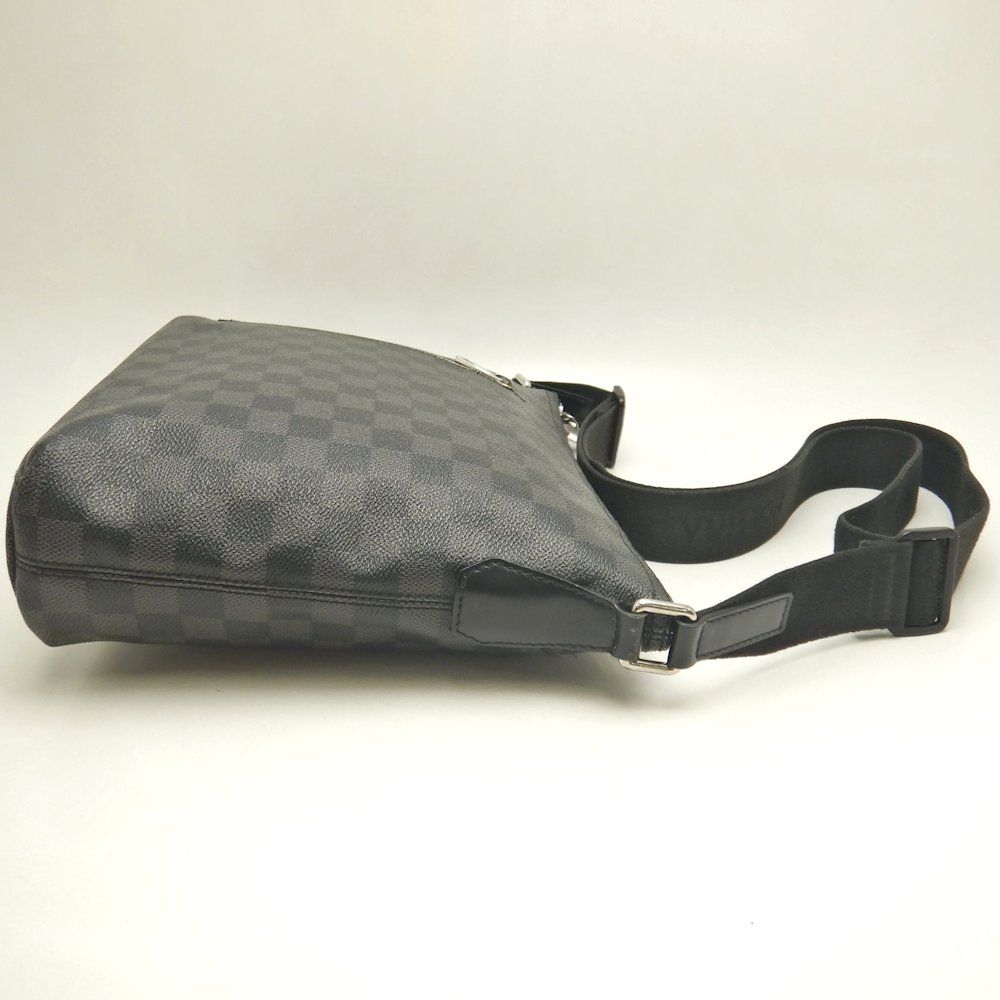 Buy from Japan Easily