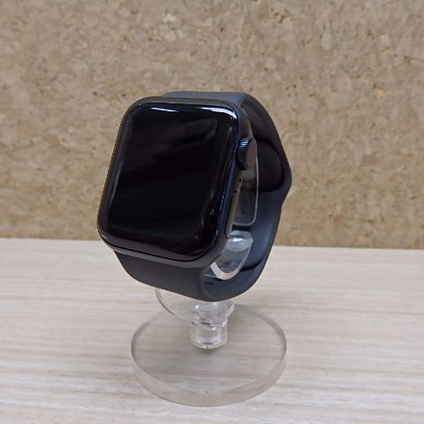 Apple Watch SE 第2世代 40mm 中古 ミッドナイト - メルカリ Apple Watch SE 第2世代 40mm 中古 ミッドナイト - メルカリ