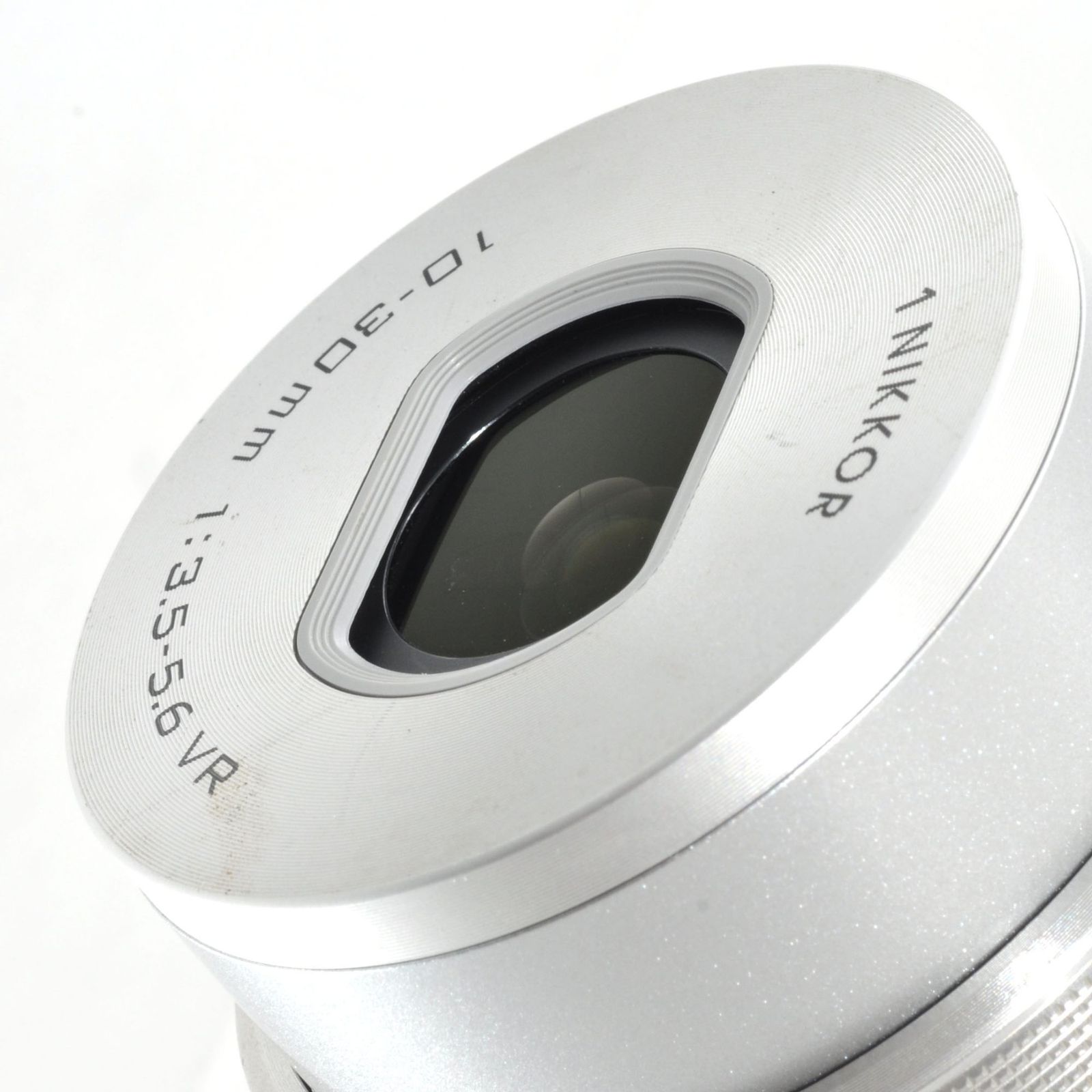 ニコン】Nikon 1 J5 + 1 NIKKOR 10-30mm F3.5-5.6 VR ミラーレスカメラ 