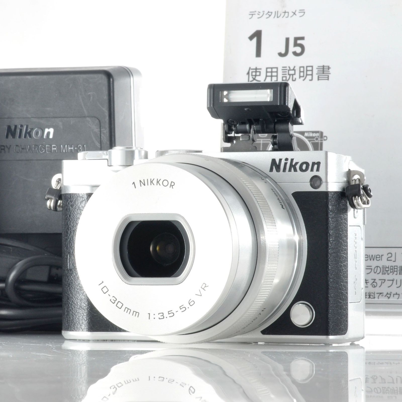 Nikon 1 J5 ミラーレスカメラ 10-30mmレンズ付き 【公式通販】