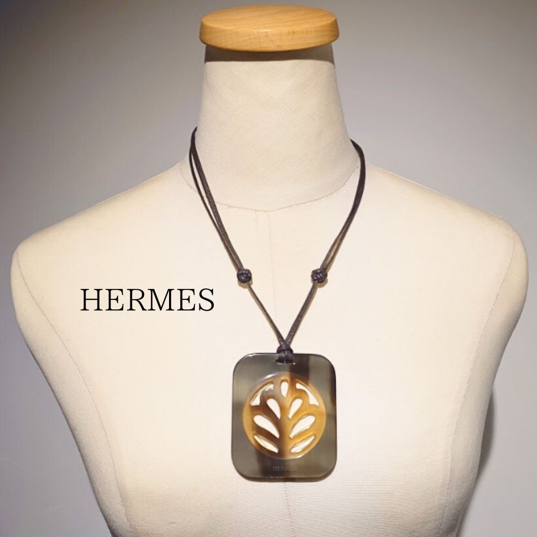 HERMES エルメス バッファローホーン ラッカー ペンダント ネックレス 