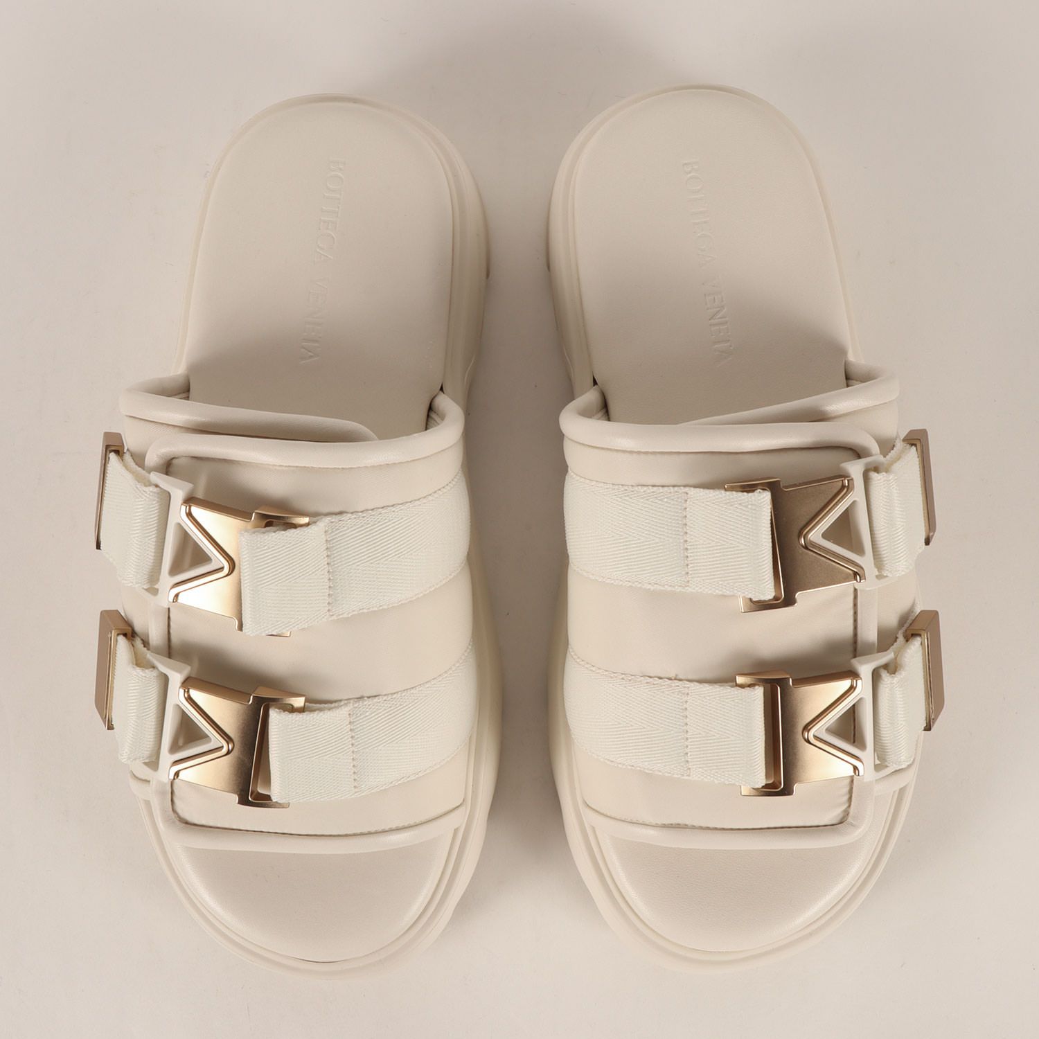 新品】BOTTEGA VENETA ボッテガヴェネタ サンダル オフホワイト 白
