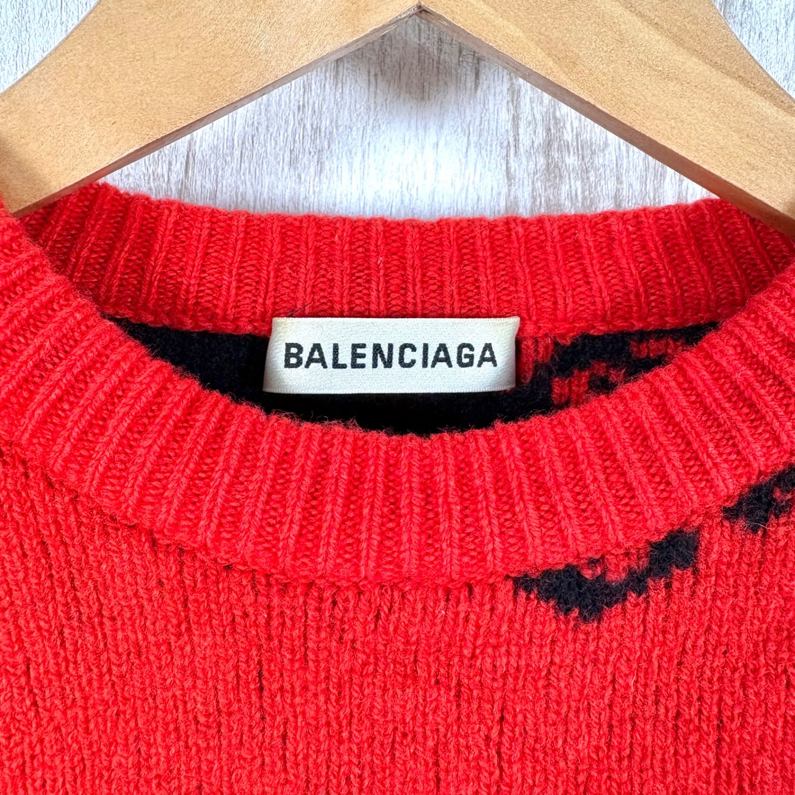 BALENCIAGA ロゴ入り ニットセーター レッド