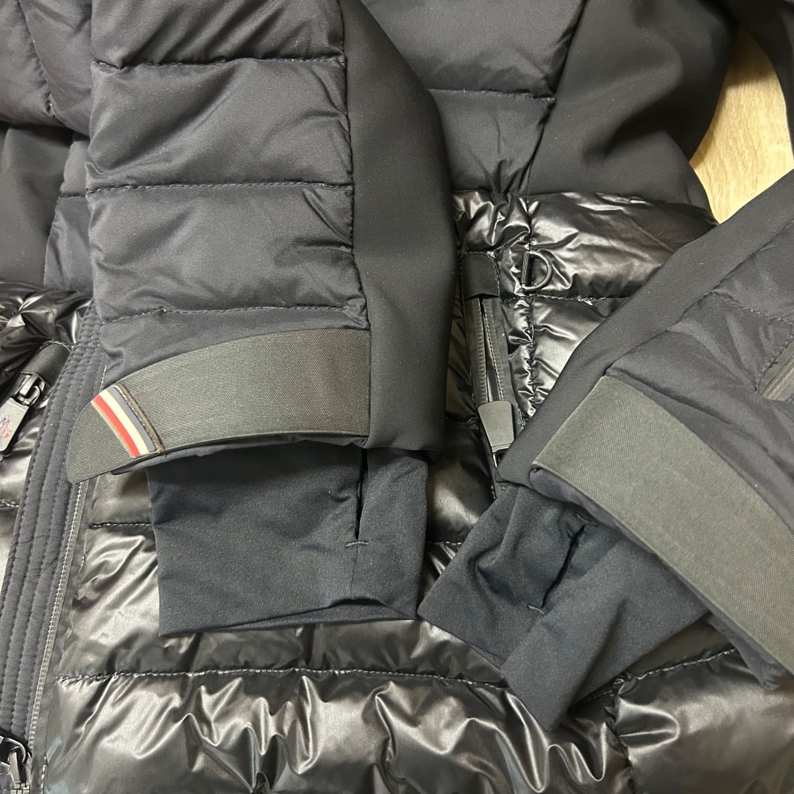 レアサイズタグ付き】 MONCLER モンクレールグルノーブルBRUCHE ダウン 