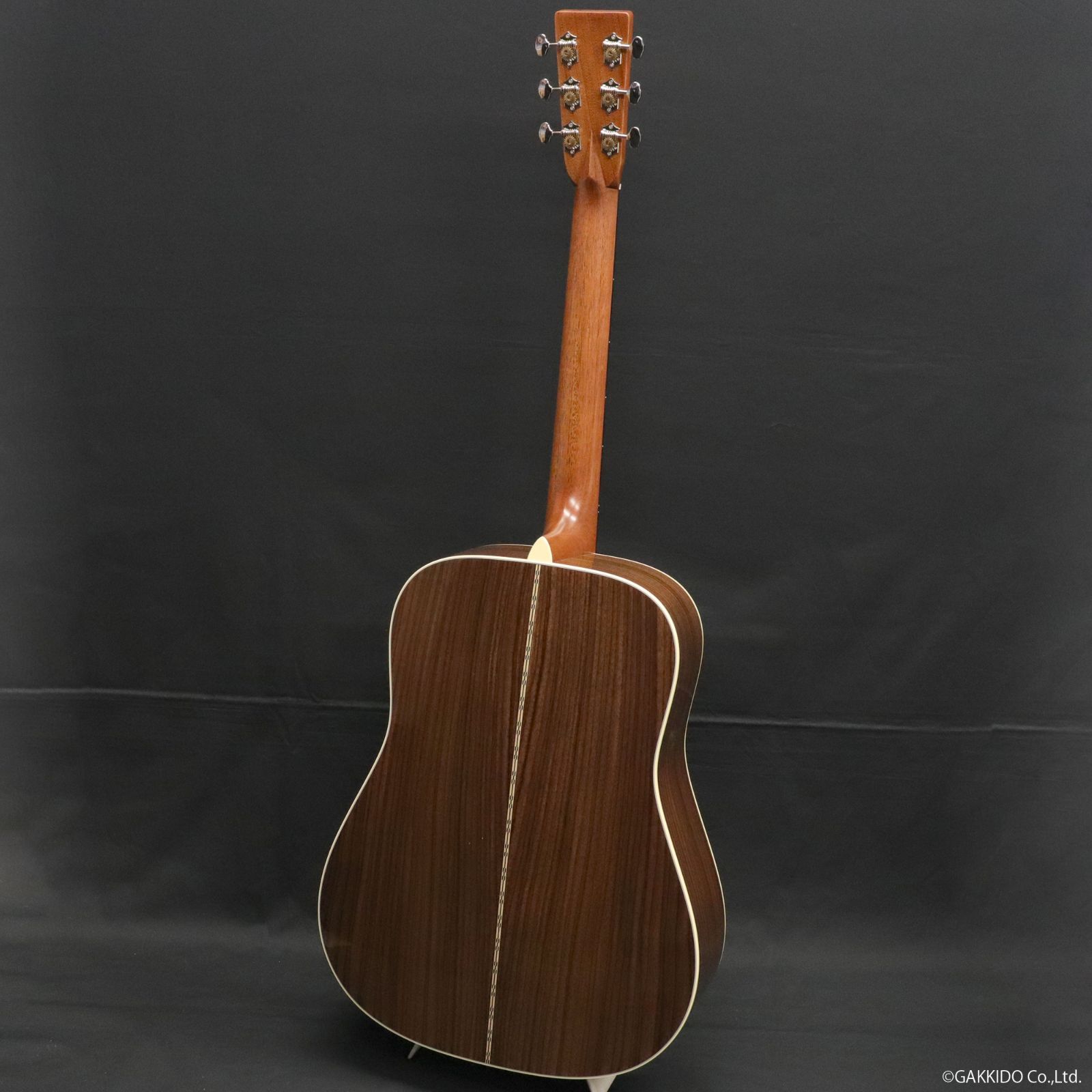 Martin 2025年 マーチン D-28 新品同様 超メルカリ市対応値下げ！ 新品】 Martin D-28 (2025新仕様) - メルカリ