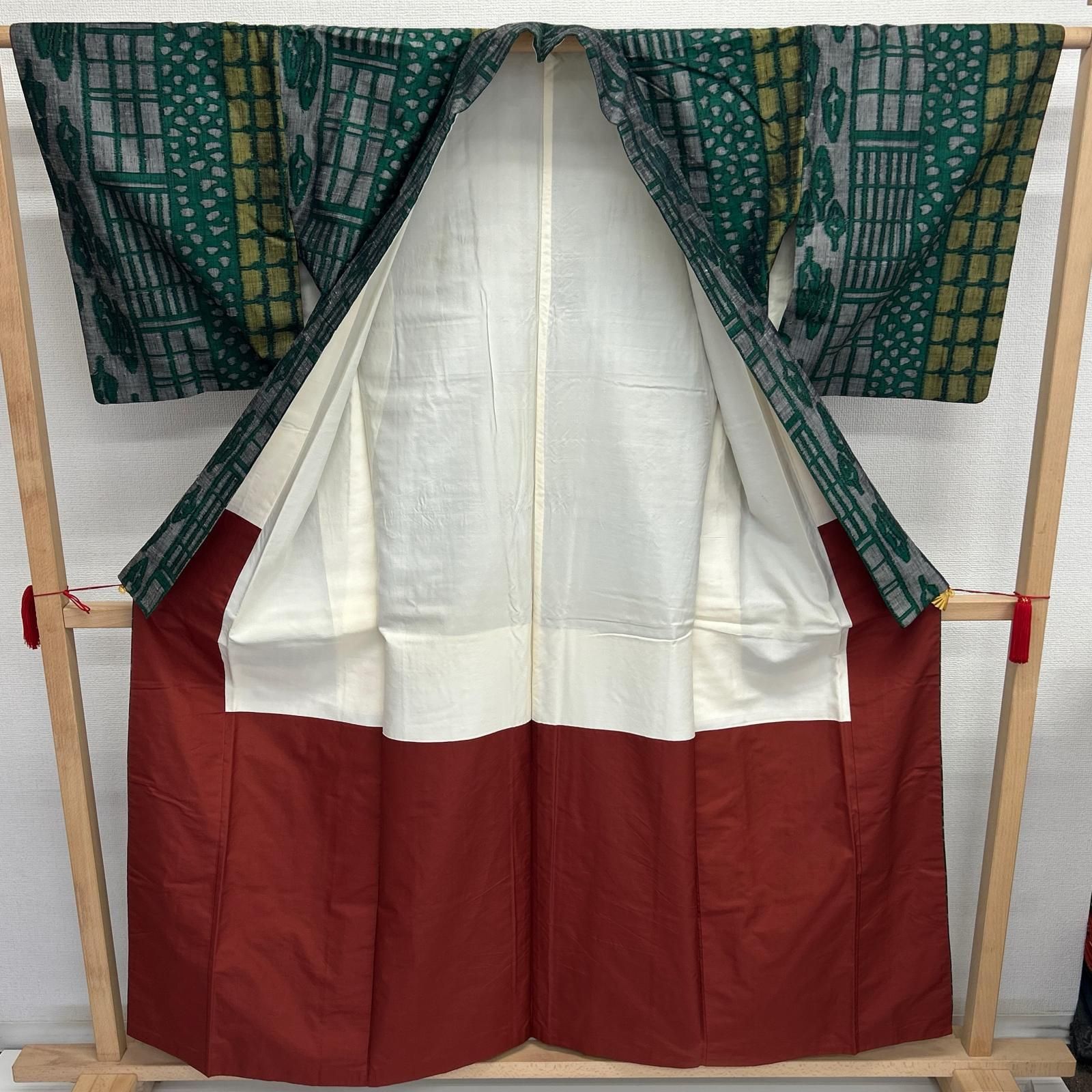 小千谷紬 正絹 幾何学模様 変わり絣 真綿紬 MK-5206 - メルカリ