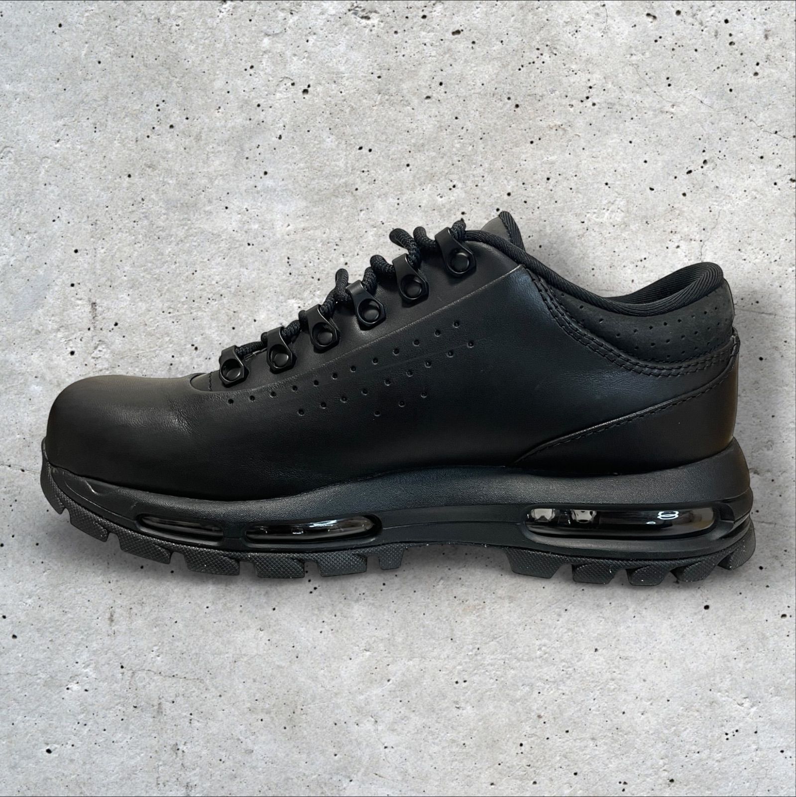 定価：24200円 NIKE Air Max Goadome Low SP 