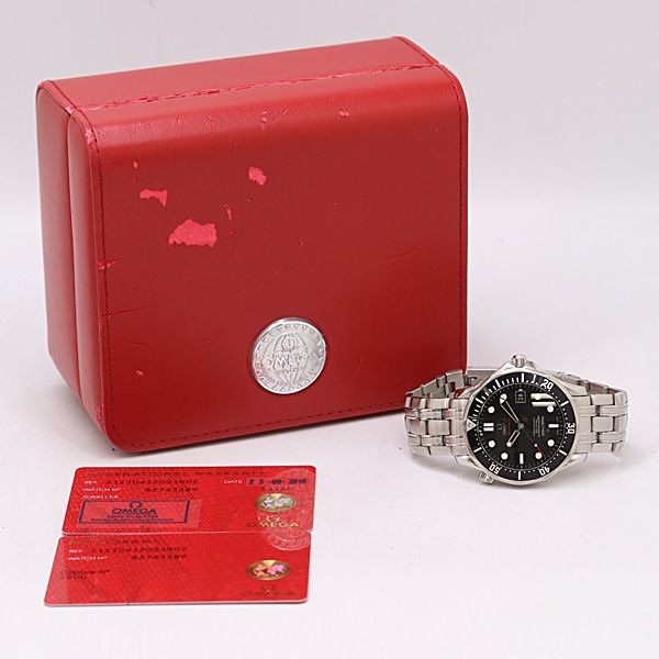 ブラック文字盤