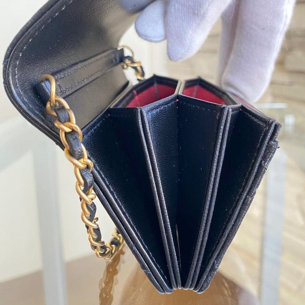 新品未使用 CHANEL(シャネル)チェーンウォレット - メルカリ