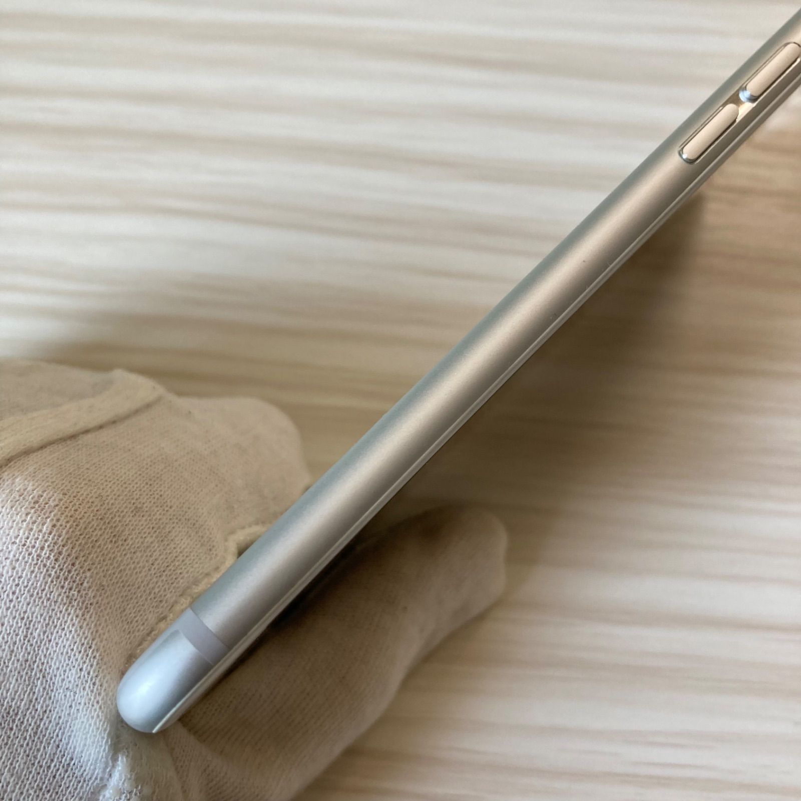 iPhone6 16GB Silver Softbank 準美品 バッテリー96% - メルカリ