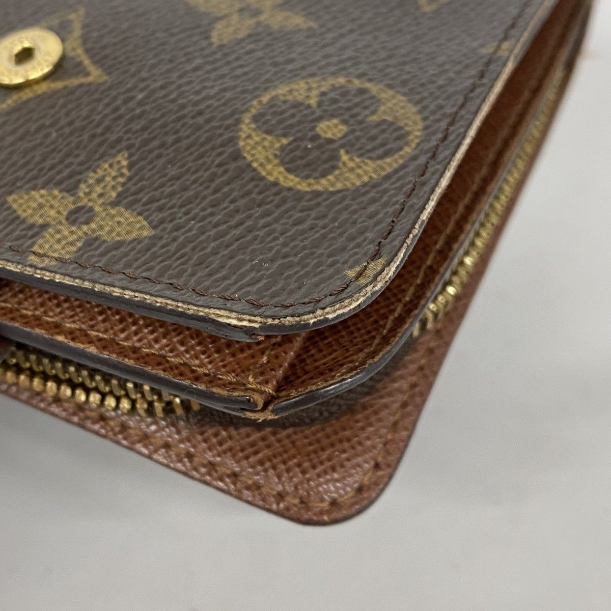 LOUIS VUITTON ヴィトン コンパクトジップ モノグラム 二つ折り財布