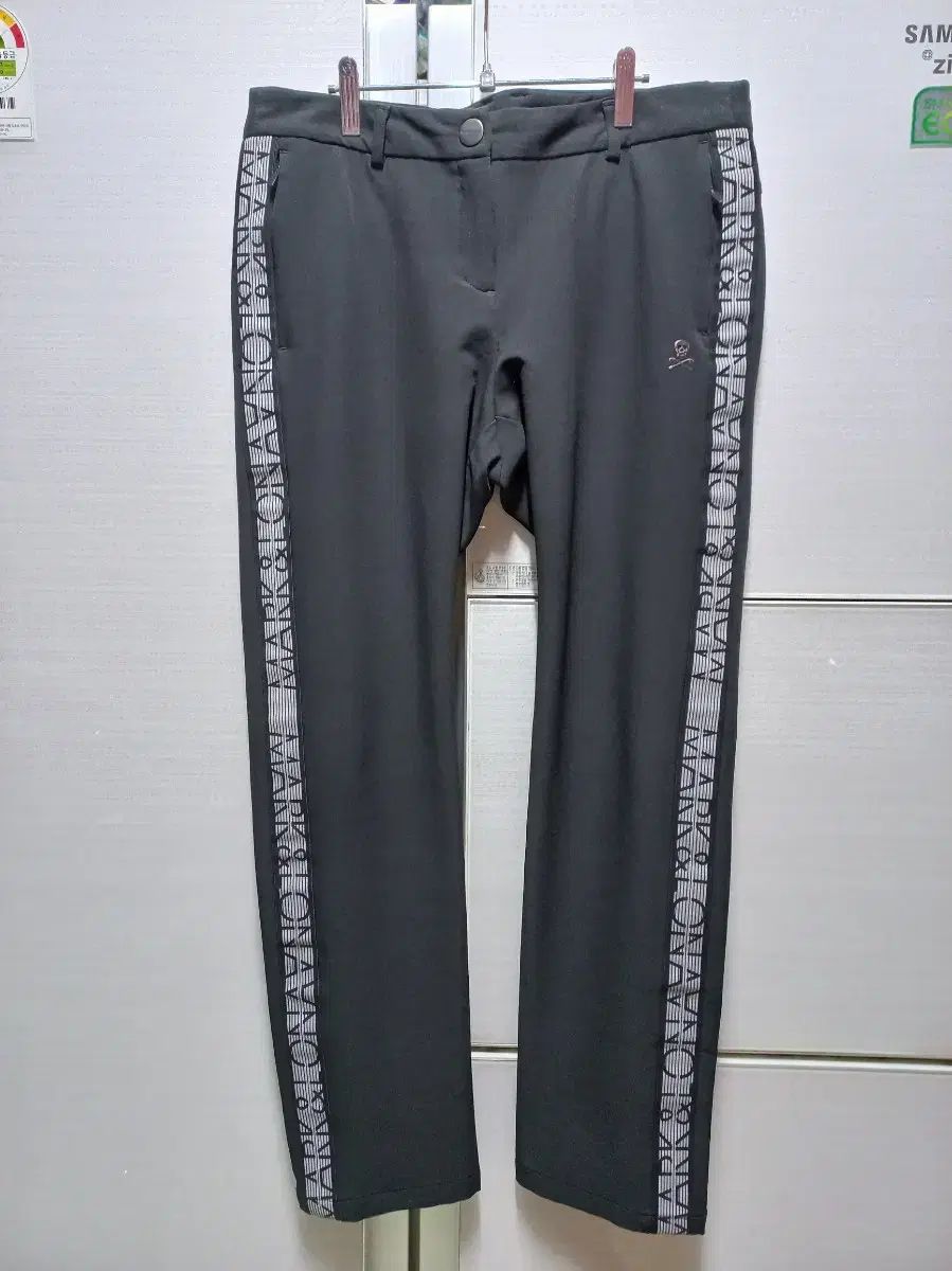 MARK & LONA グレー パンツ ロゴ入り MARK & LONA グレー パンツ ロゴ入り MARK & LONA グレー