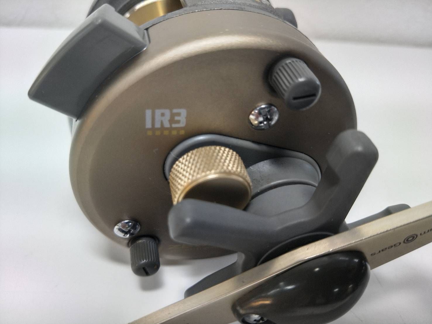 ZEBCO ゼブコ QUANTUM クァンタム IRON IR3 バス