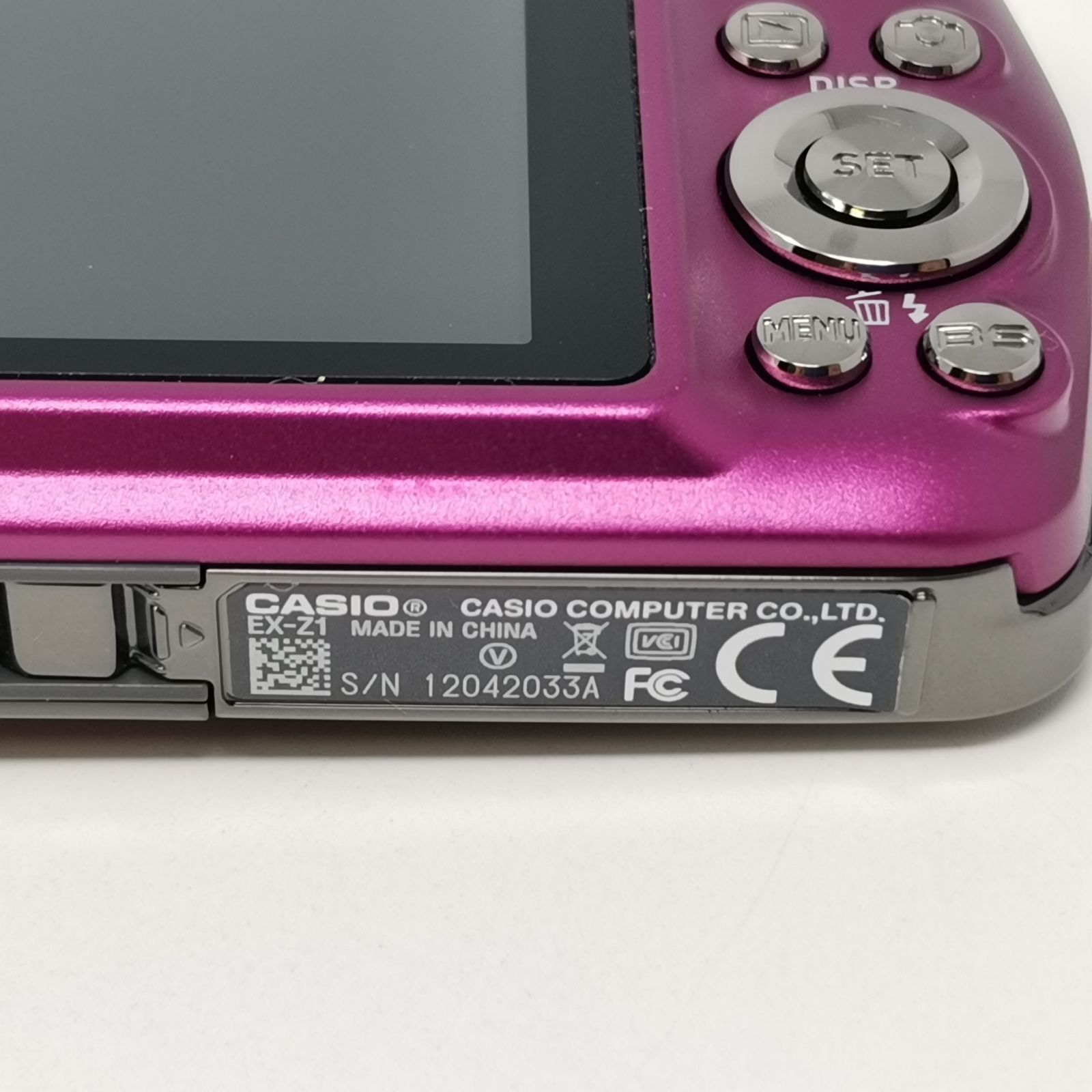 CASIO EXILIM EX-Z1 カメラ コンデジ 充電器ないため動作未確認 SD