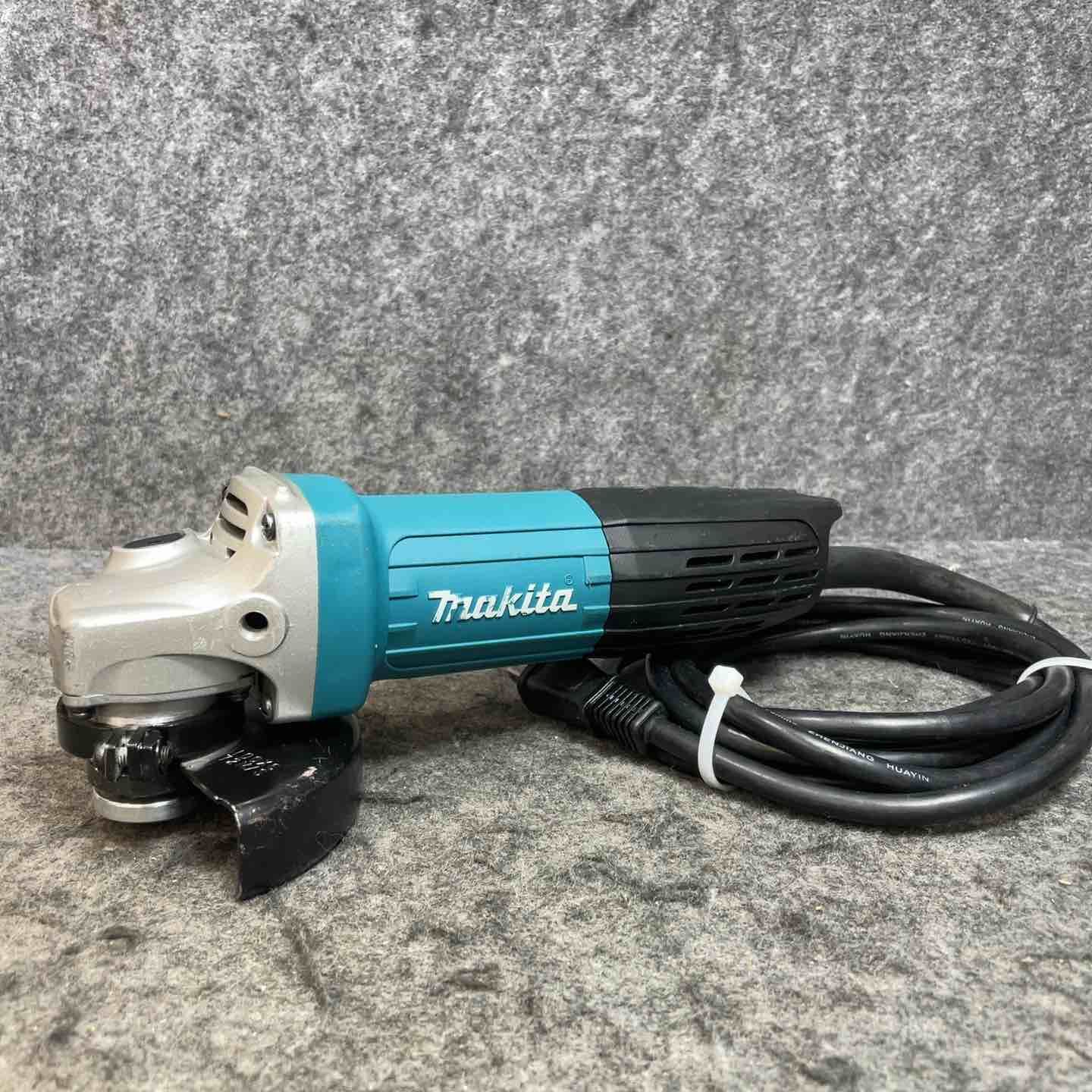 マキタ(makita) 100mmディスクグラインダー GA4031桶川店 公式通販