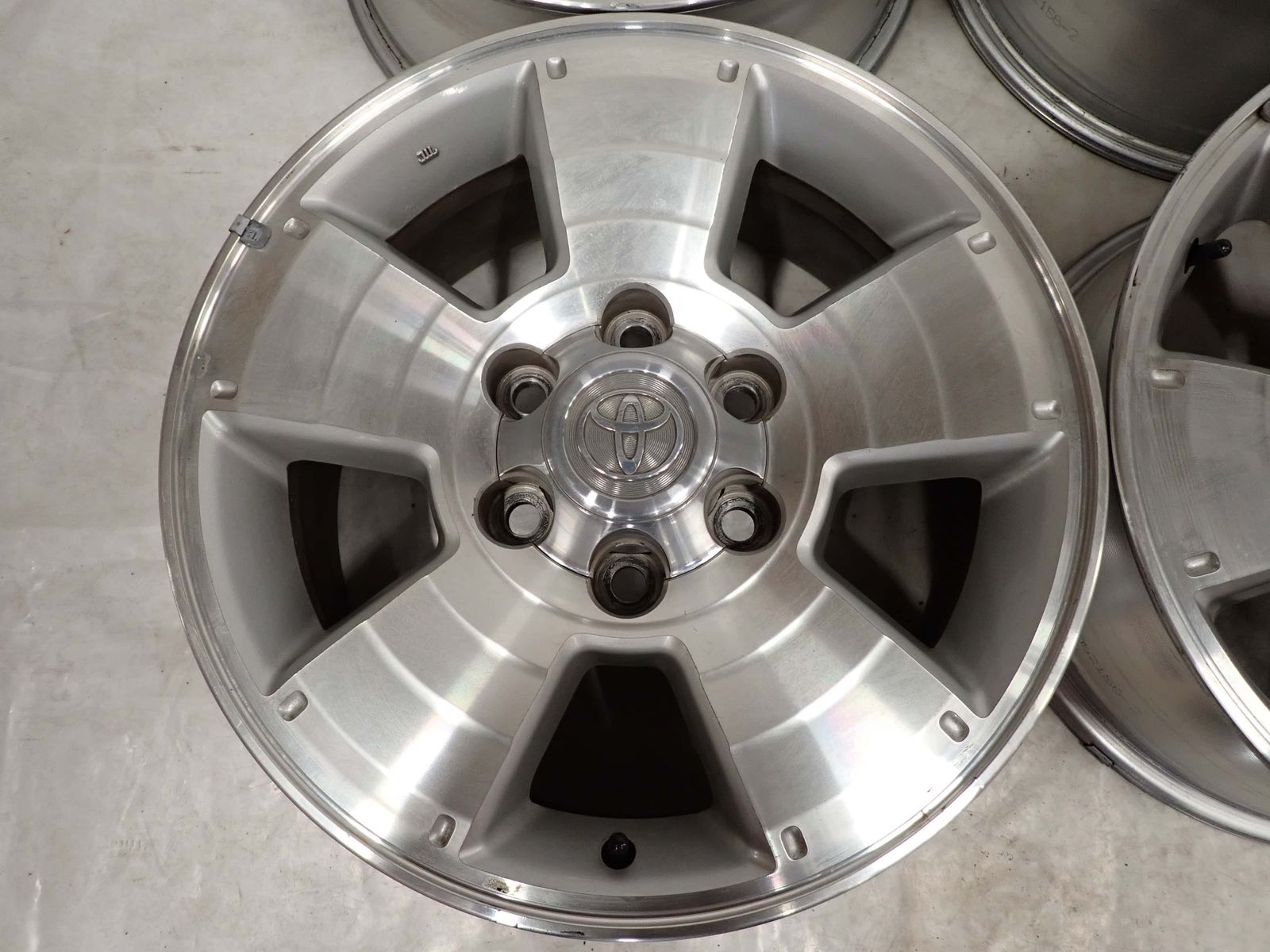4本SET 会社宛 送料無料 17×7.5J トヨタ 215系 ハイラックスサーフ 