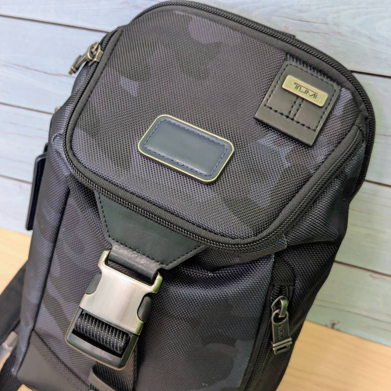豊】トゥミ鞄 TUMI Woodland Sling 2wayボディバッグ/リュックサック
