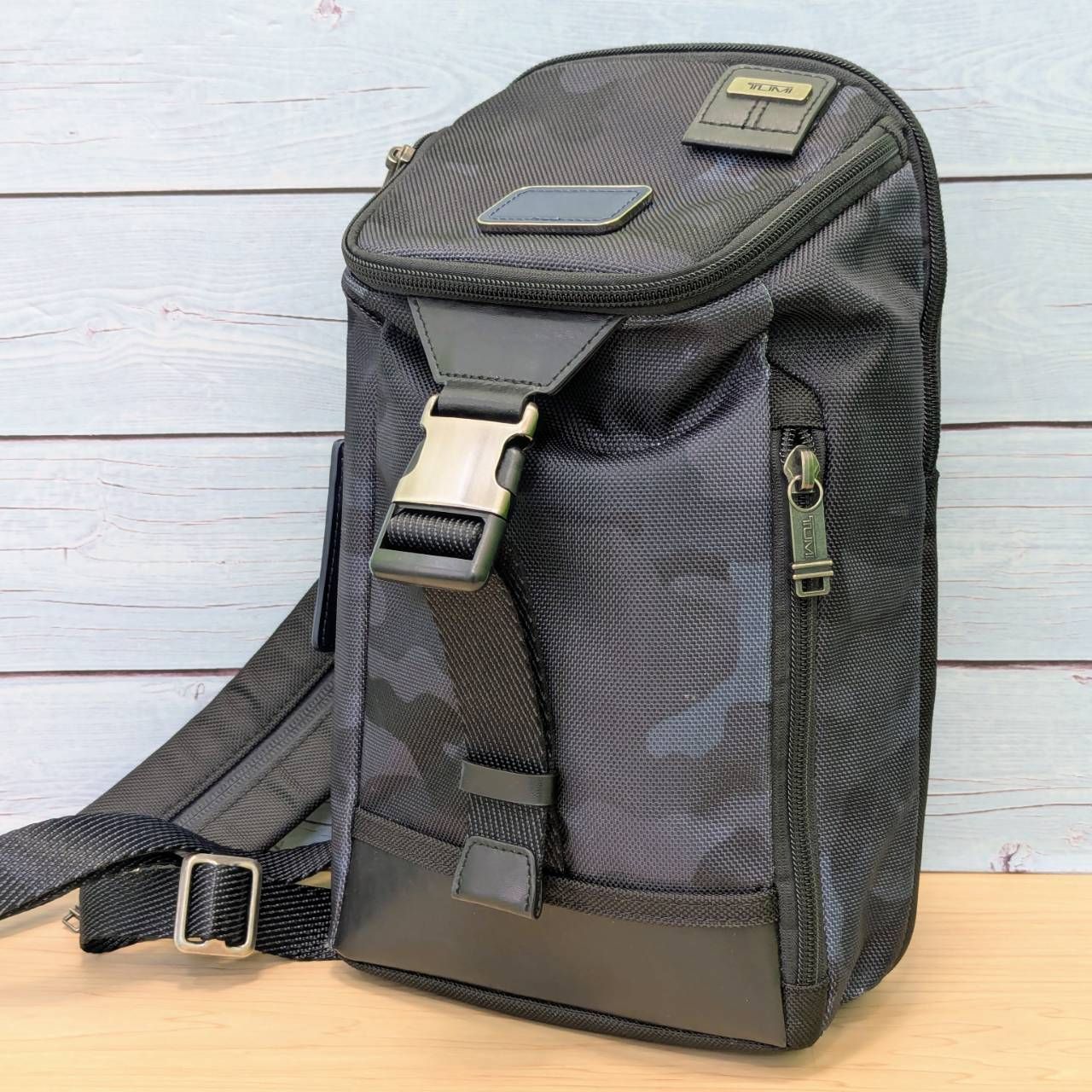 豊】トゥミ鞄 TUMI Woodland Sling 2wayボディバッグ/リュックサック