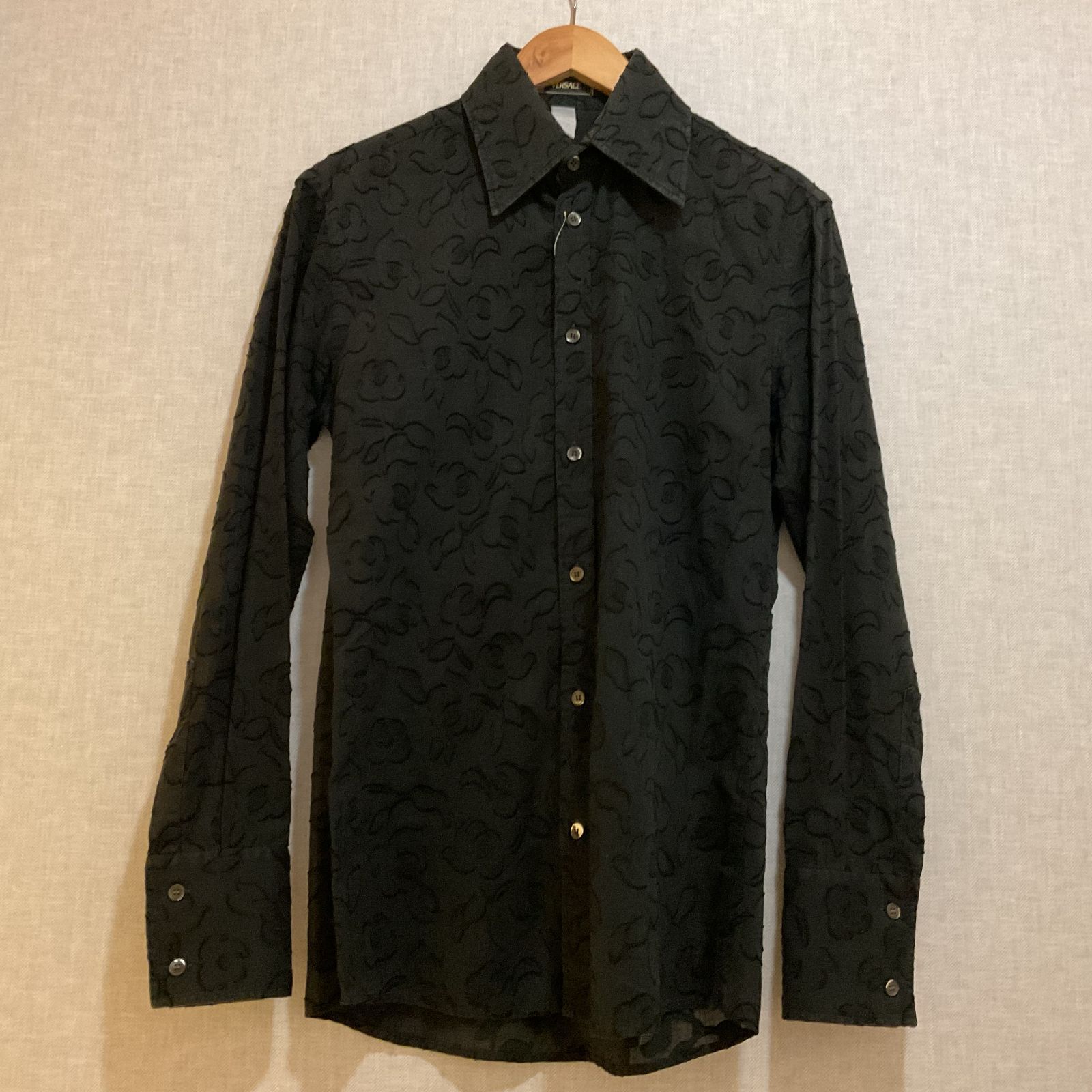 VERSACE(ヴェルサーチェ) ⁄ 長袖シャツ⁄S⁄コットン⁄BLK⁄無地 | 古着の
