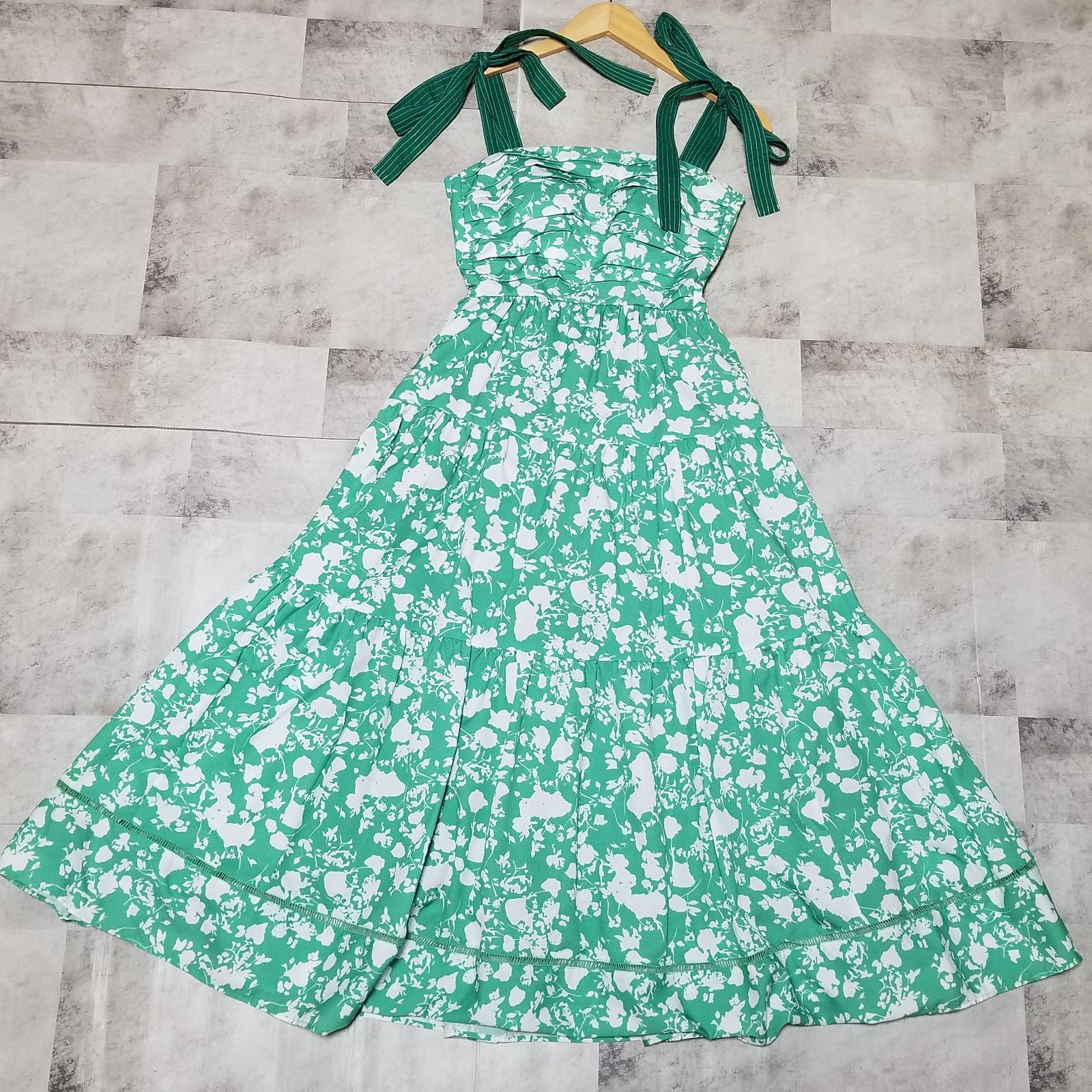 完売品【美品】Estella.K エステラケー Sandra Floral-print long 
