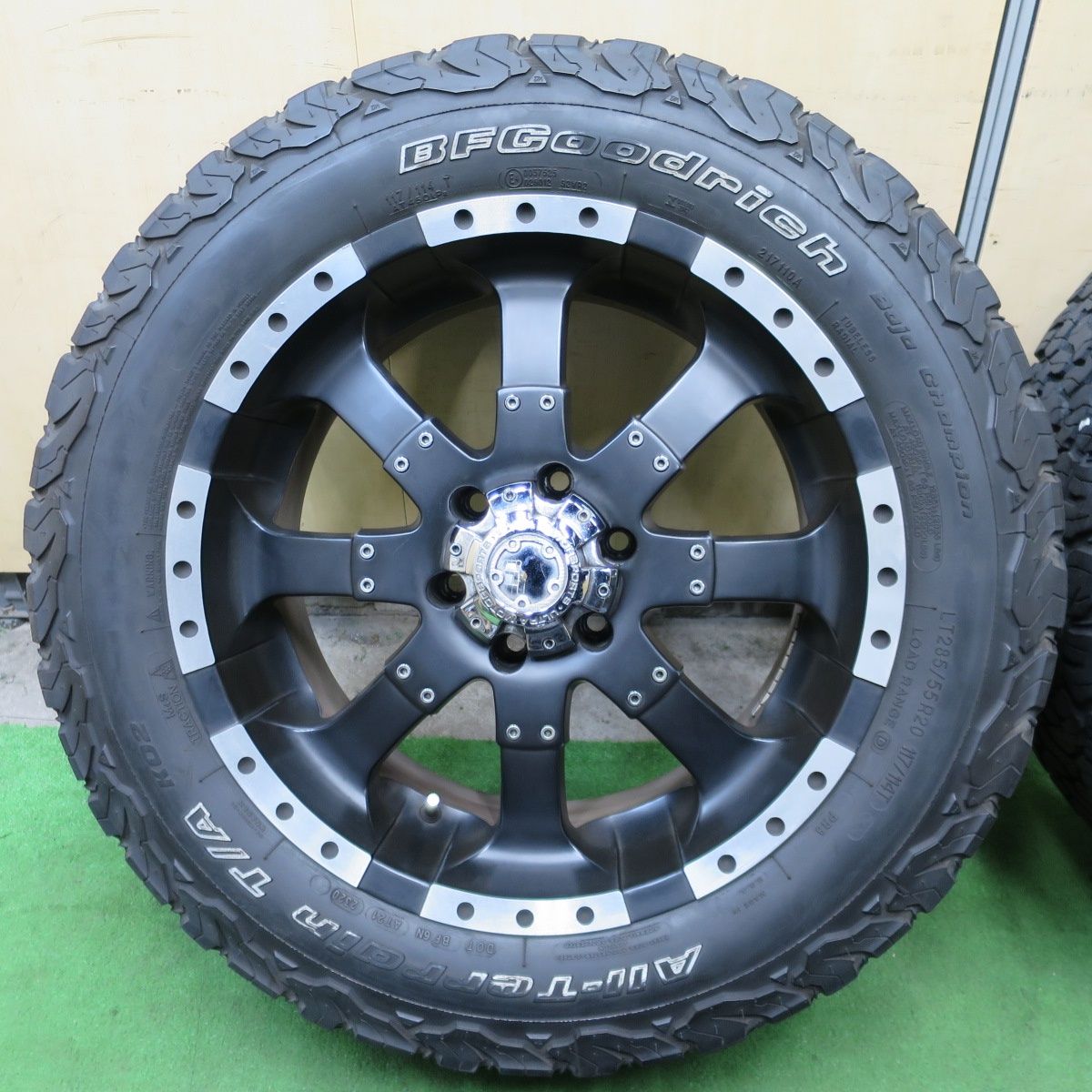 お買い得，新作】 バリ溝！8.5分285/55R20 117/114T BFグッドリッチ 