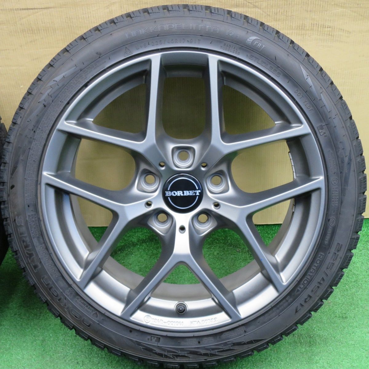 バリ溝！キレイ！9.5分☆BMW 等 BORBET TYPE Y 225/45R17 スタッドレス 