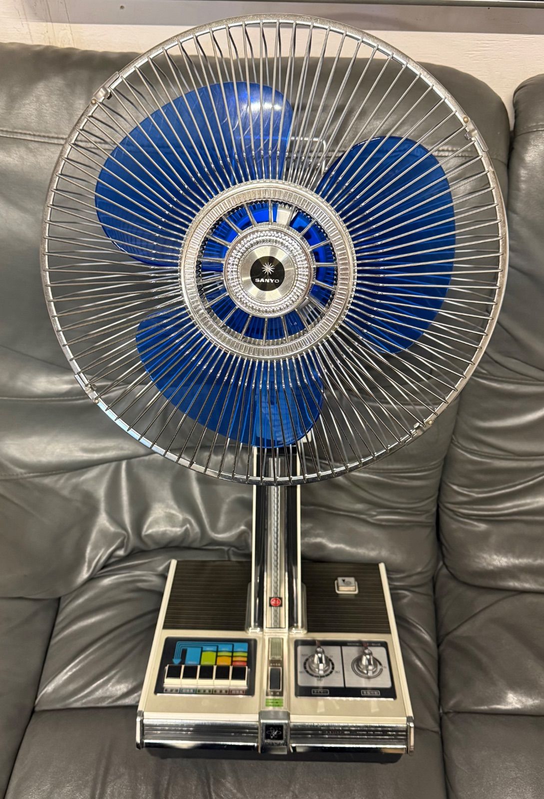 扇風機 レトロ サンヨー 昭和 EF-6NZ ジャンク 通電確認済 強風モード付 1973年モデル サンヨー 扇風機 EF－6UZ型