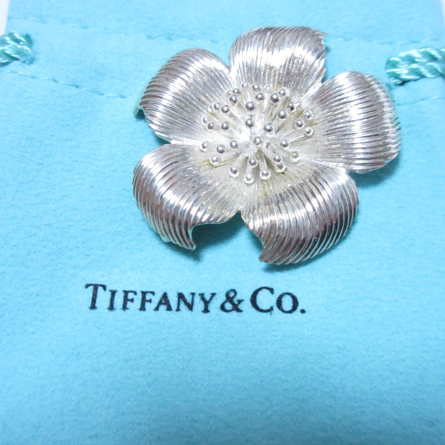 美品 Tiffany & Co. ティファニー ハナミズキ 花 フラワー ブローチ