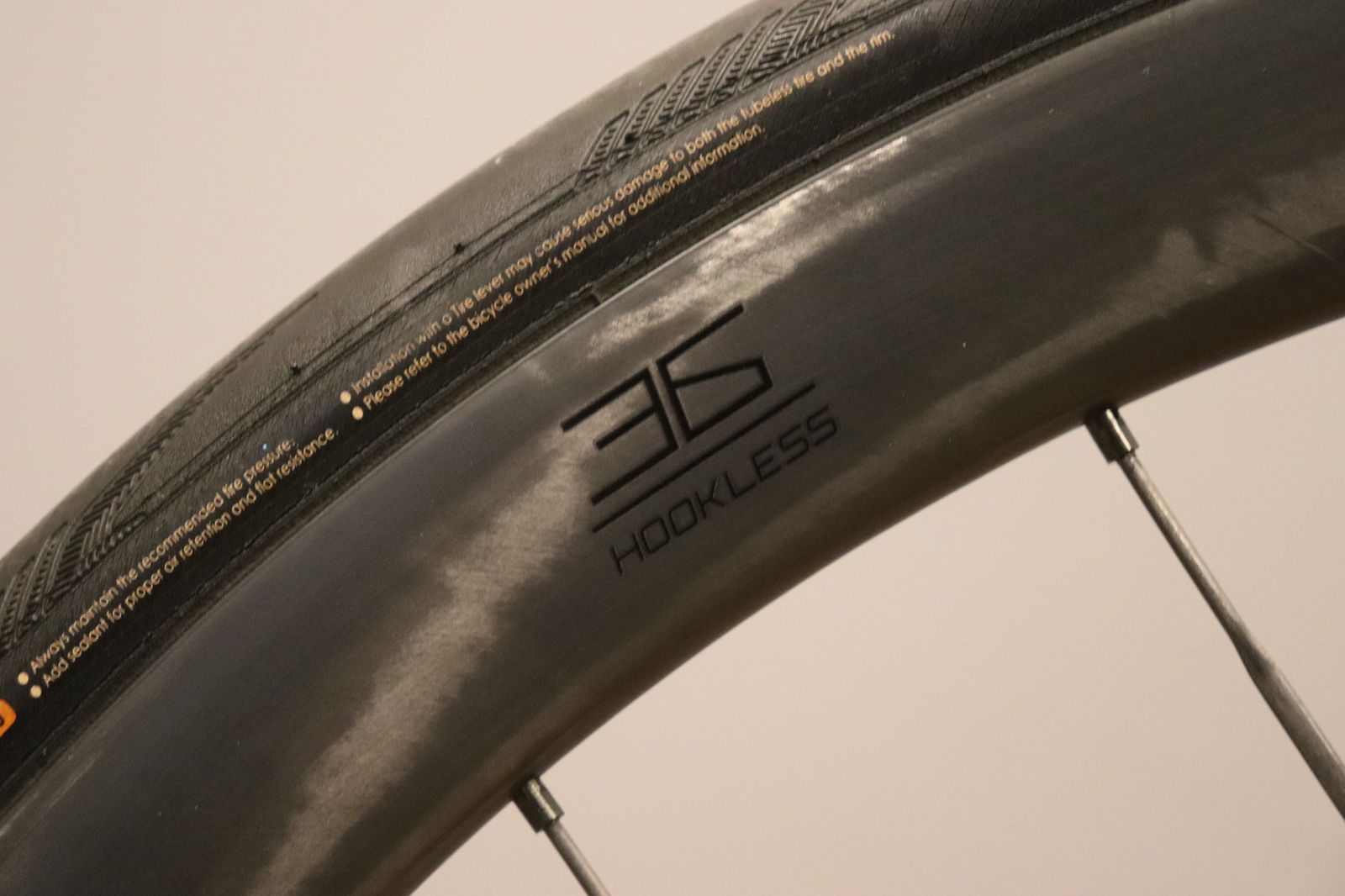 訳アリ カデックス CADEX 36 DISC TUBELESS カーボン チューブレス
