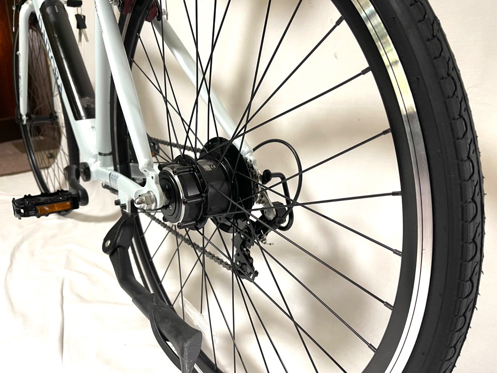 0191【動作確認済】送料無料BUILTIN電動アシスト自転車 低走行距離6km