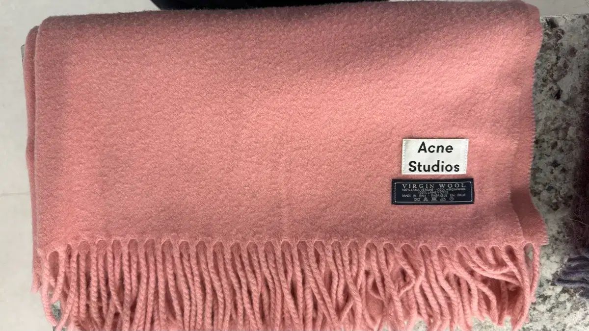 マフラー acne studios ピンク マフラー アクネ マフラー ピンの通販