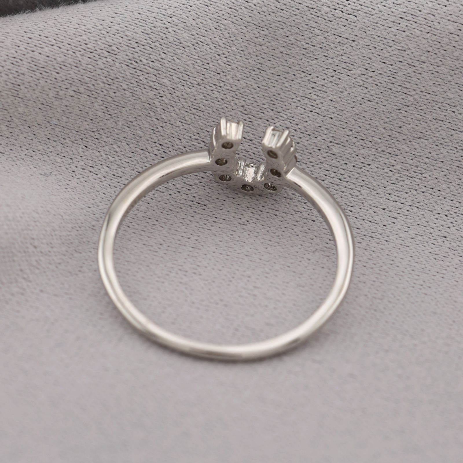 参考定価108,999円！》 Pt.950 プラチナ ダイヤモンド 0.02ct リング 