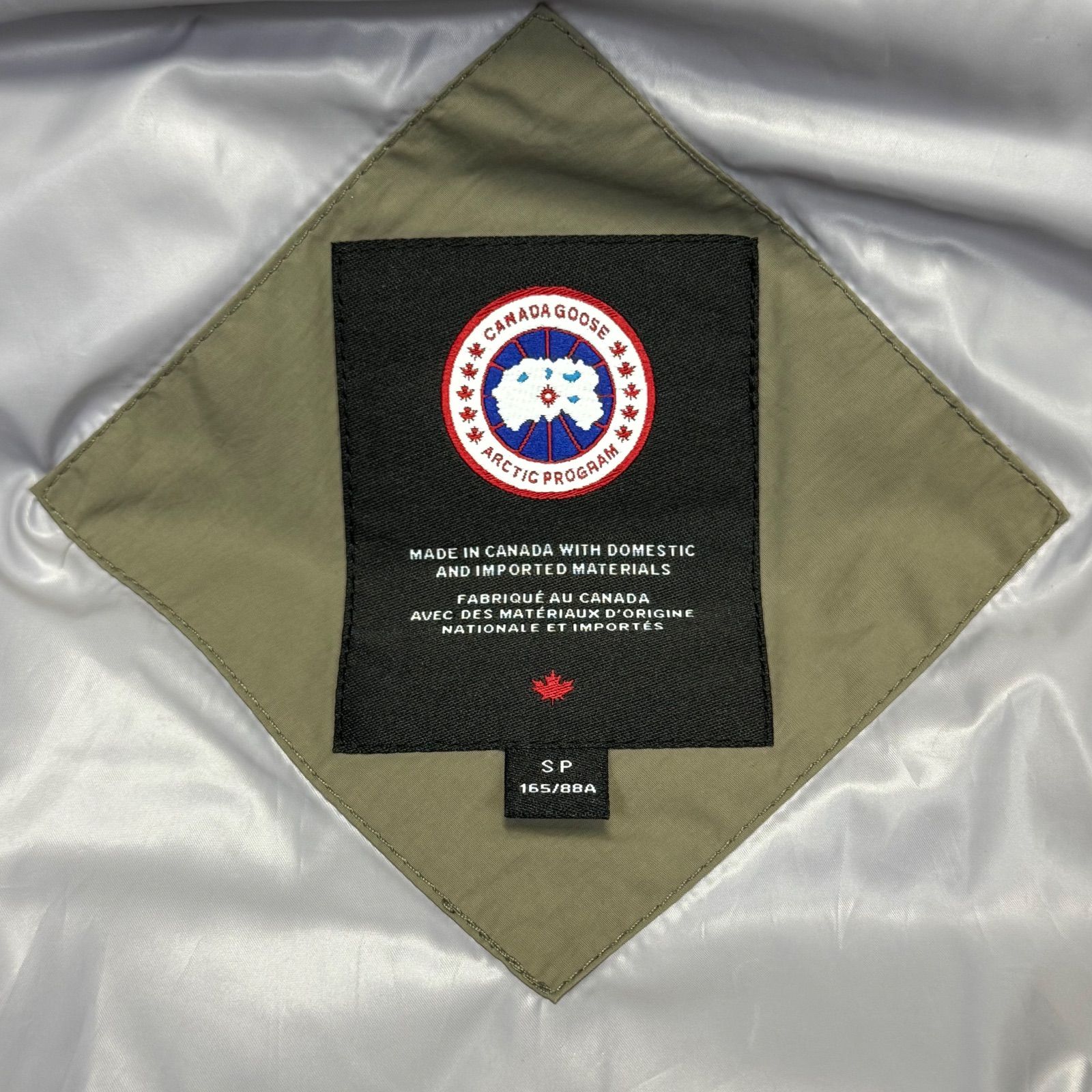 国内正規 参考上代97,900円 未使用品 CANADA GOOSE Rayla Vest レイラ