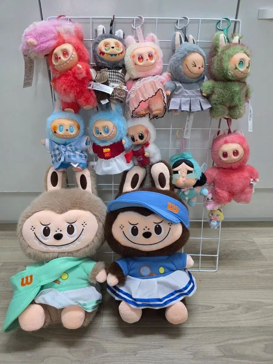 人気，人気SALE Labubu(ラブブ）ぬいぐるみ キーホルダー / Labubu