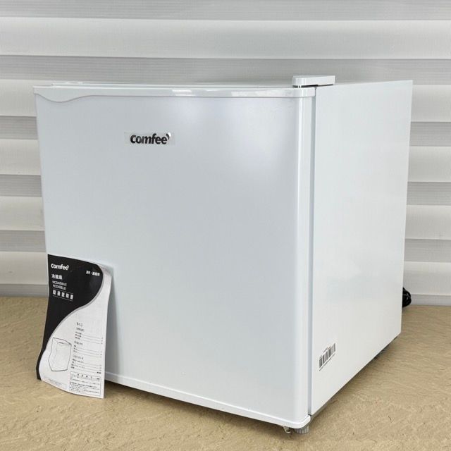 美品 ノンフロン冷蔵庫 【中古】動作保証 comfee コンフィー RCD45WH