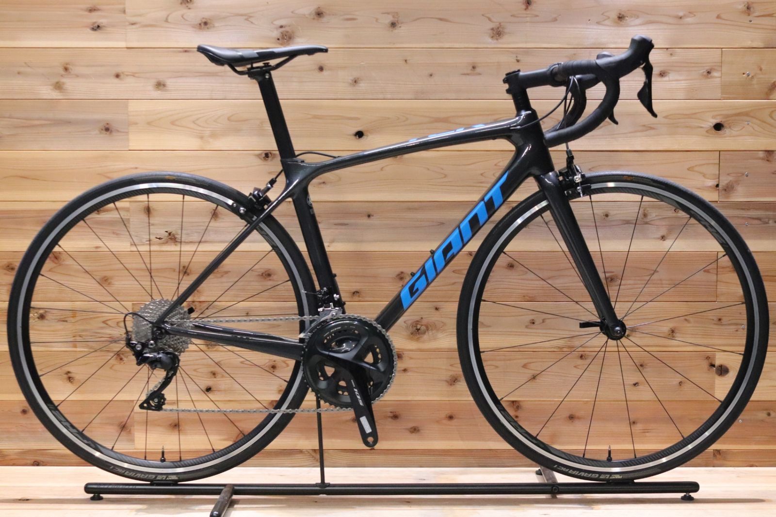 GIANT ロードバイク 11速 105 R7000