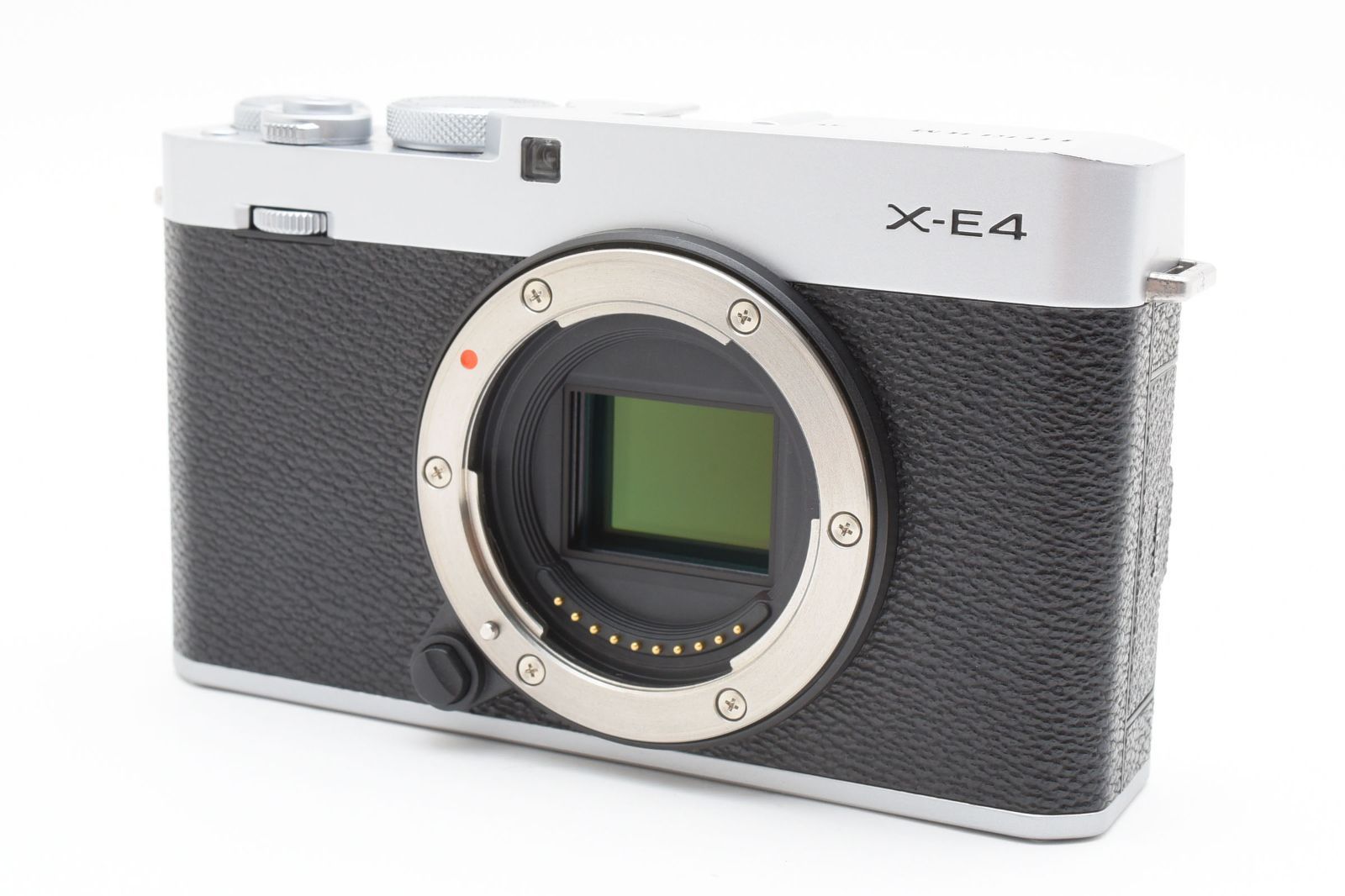 8680ショット！！ 極上品 Fujifilm X-E4 シルバー バッテリー