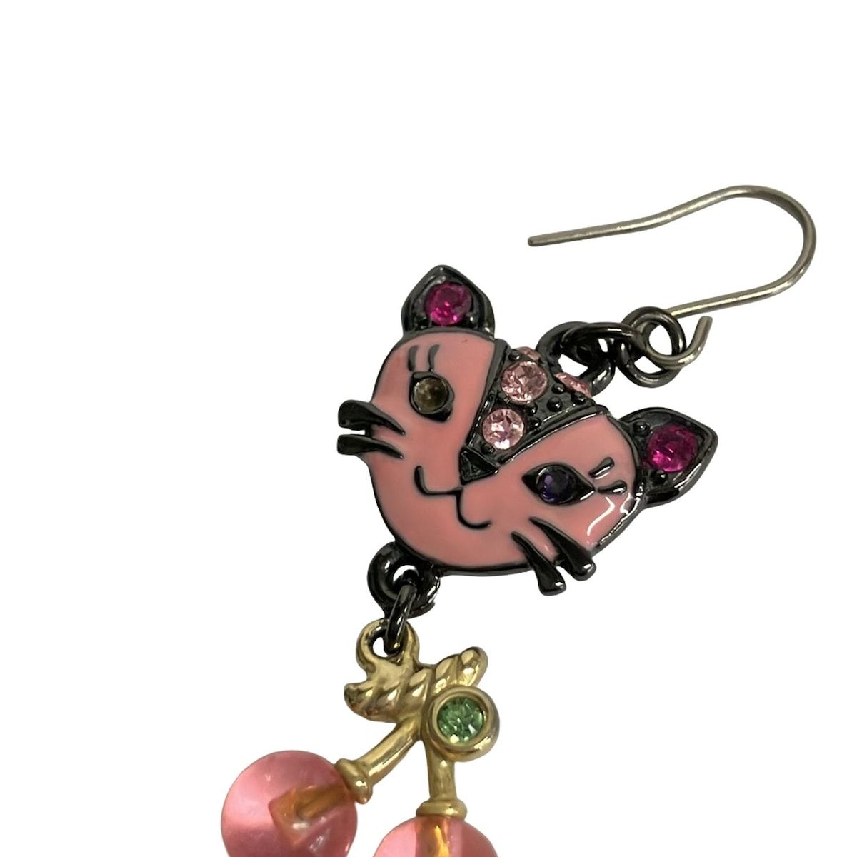 ANNA SUI(アナスイ) ピアス美品 - 黒×ピンク×マルチ チェリー/ネコ