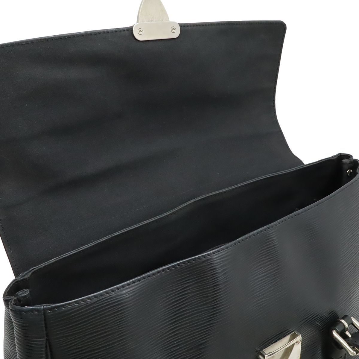 LOUIS VUITTON ルイ ヴィトン エピ セギュールMM ショルダーバッグ 