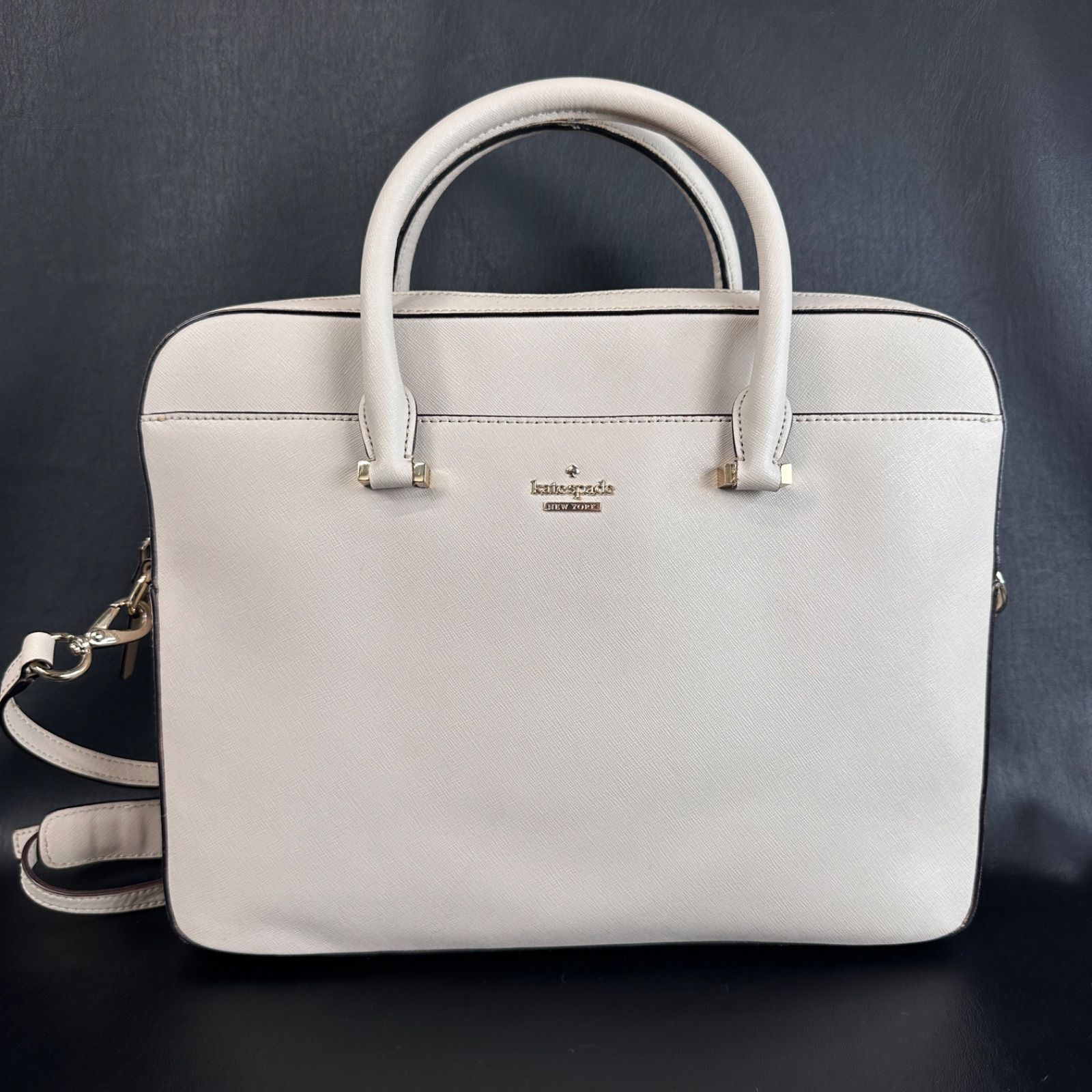 【美品★未使用】kate spade 2way PCバッグ13インチ ショルダー kate spade NEW YORK 13インチ PCバッグ 2way A4可 - メルカリ