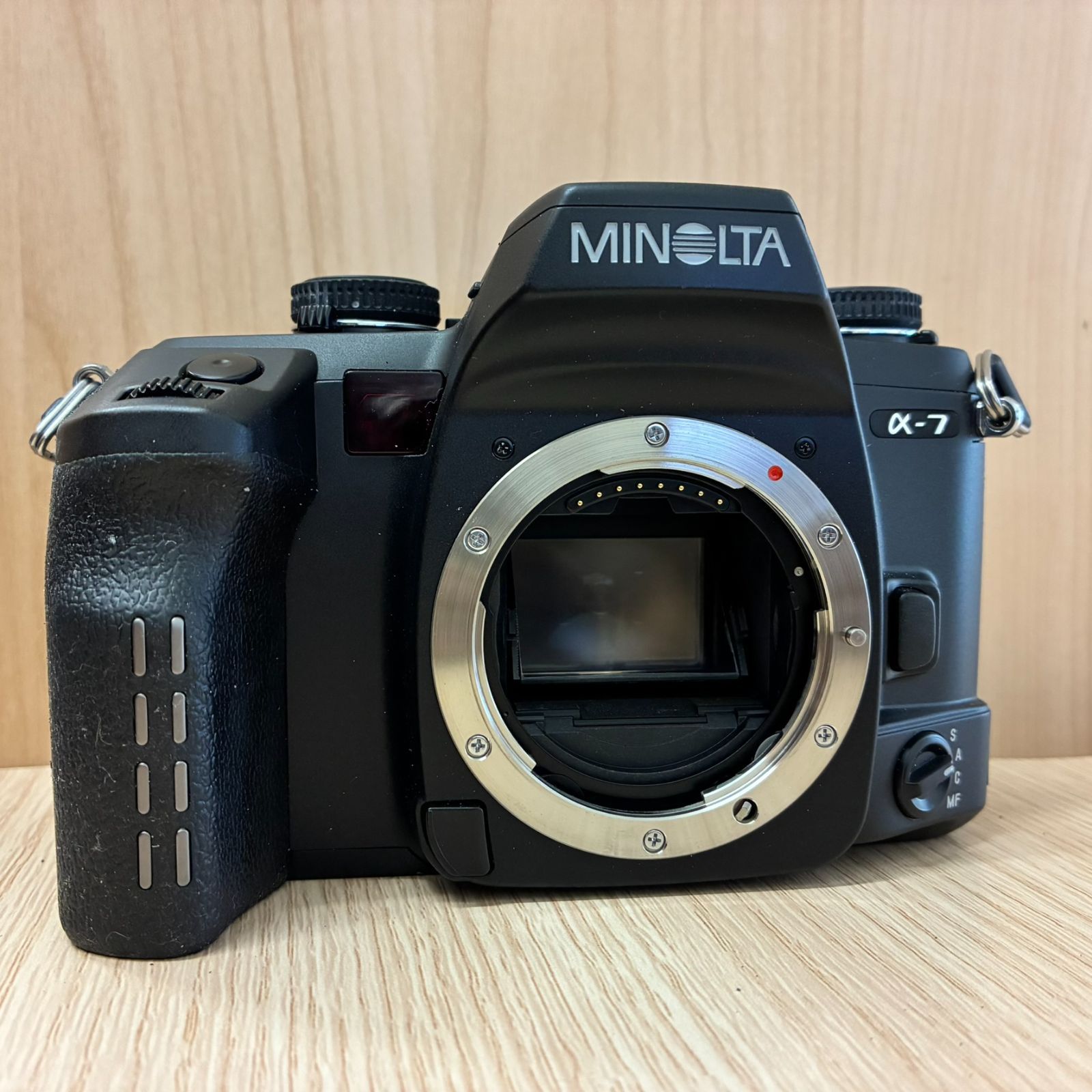 【動作確認済】ミノルタ α-7 ボディ フィルム一眼レフカメラ　26タ530 カメラ 【名機・ボディのみ】MINOLTA ミノルタ α-7 フィルムカメラ