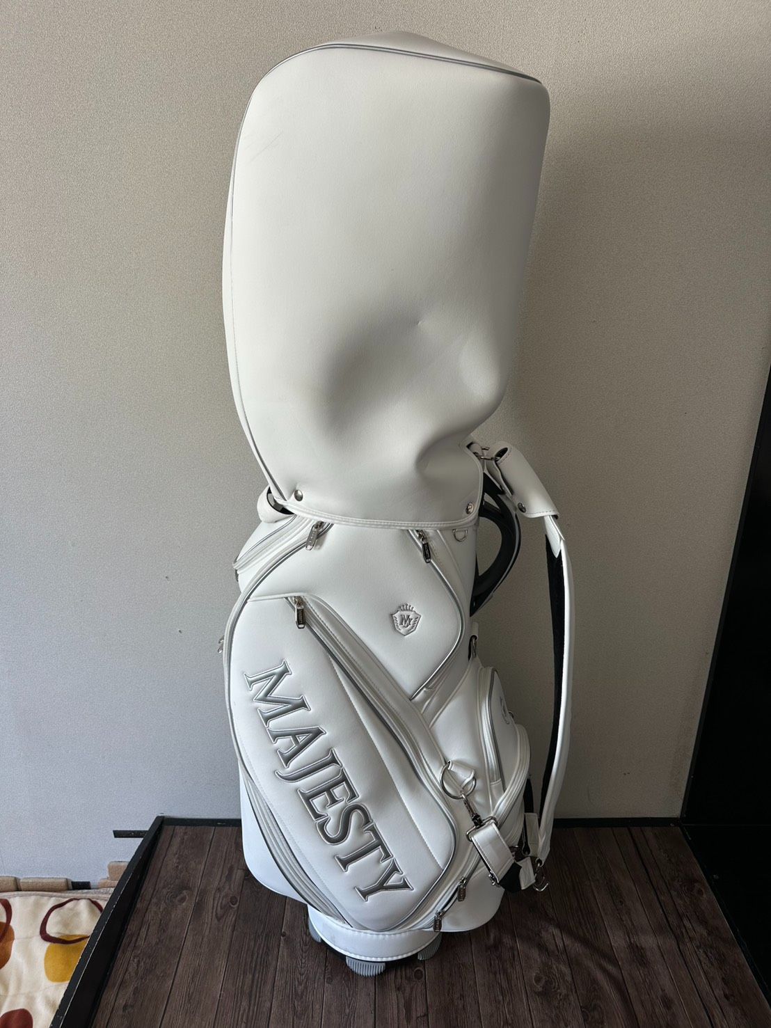 これからの季節に大幅値下げ」MAJESTY ウルトラスムース キャディ